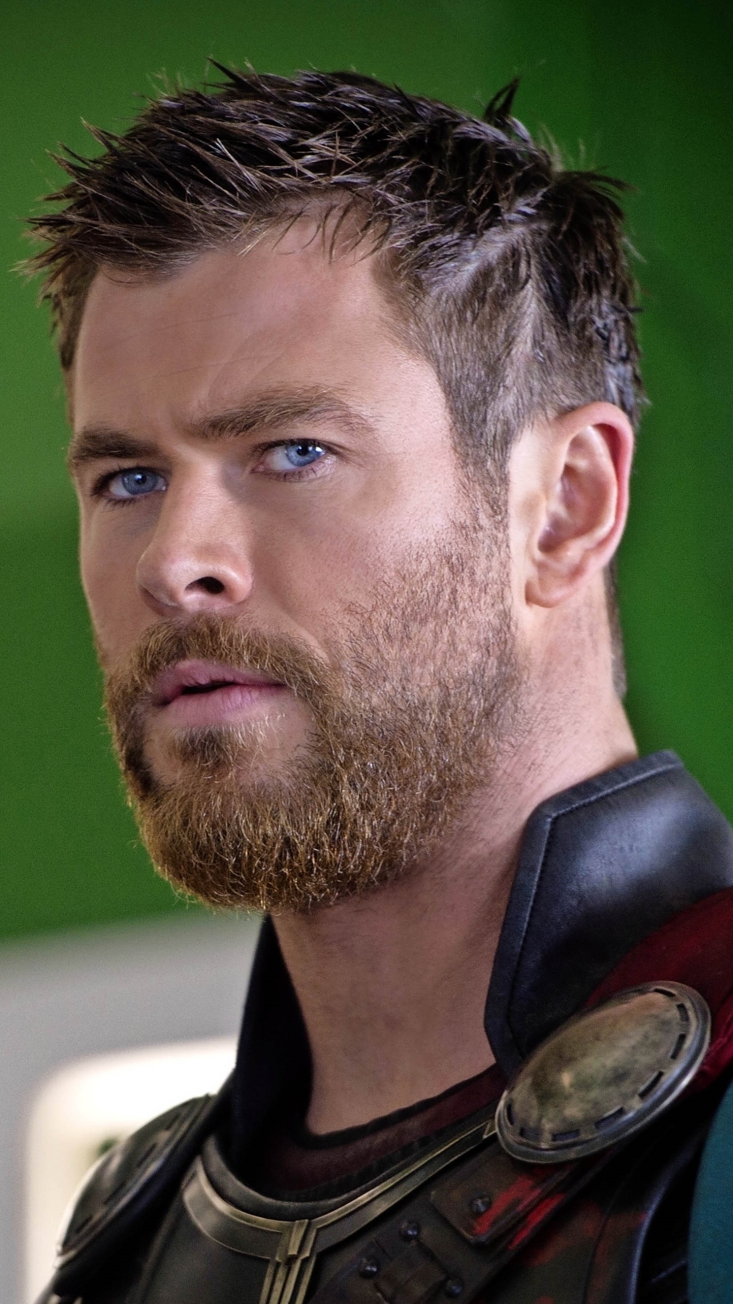 Movie Thor: Ragnarok, Thor, Chris Hemsworth, 1440x2560, Phone HD Wallpaper
