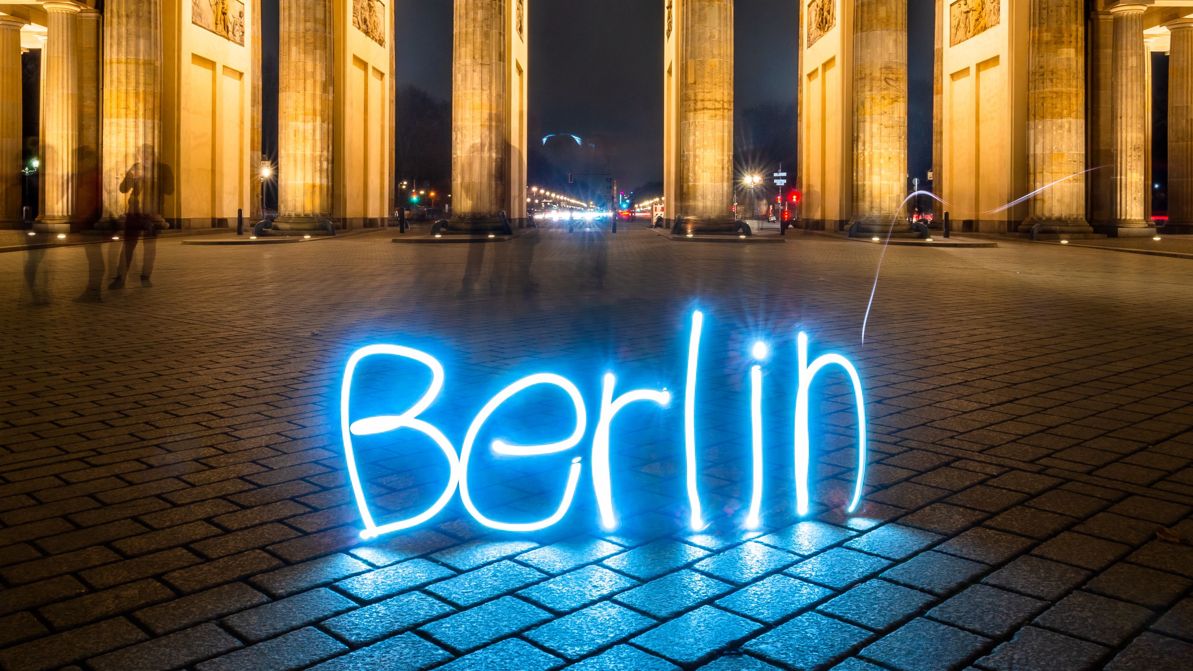 architecture, neon, freezelight, glow, berlin, 4k, HD Wallpaper
