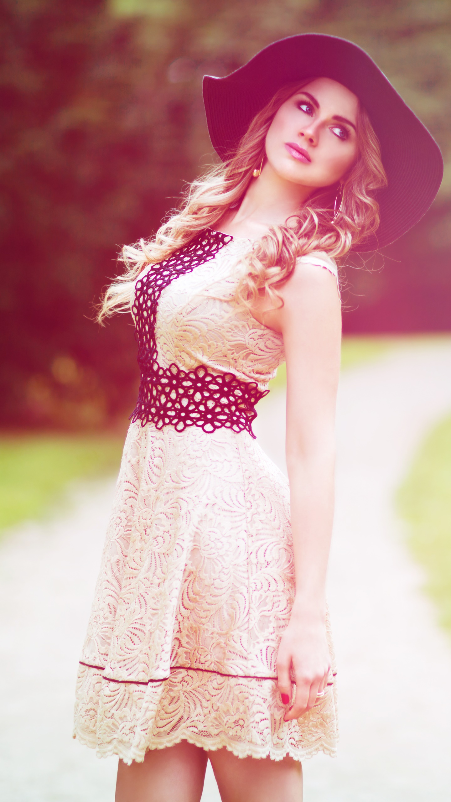 Women Model, Blue Eyes, Outdoor, Hat, Blonde, 1440x2560, Phone HD Wallpaper