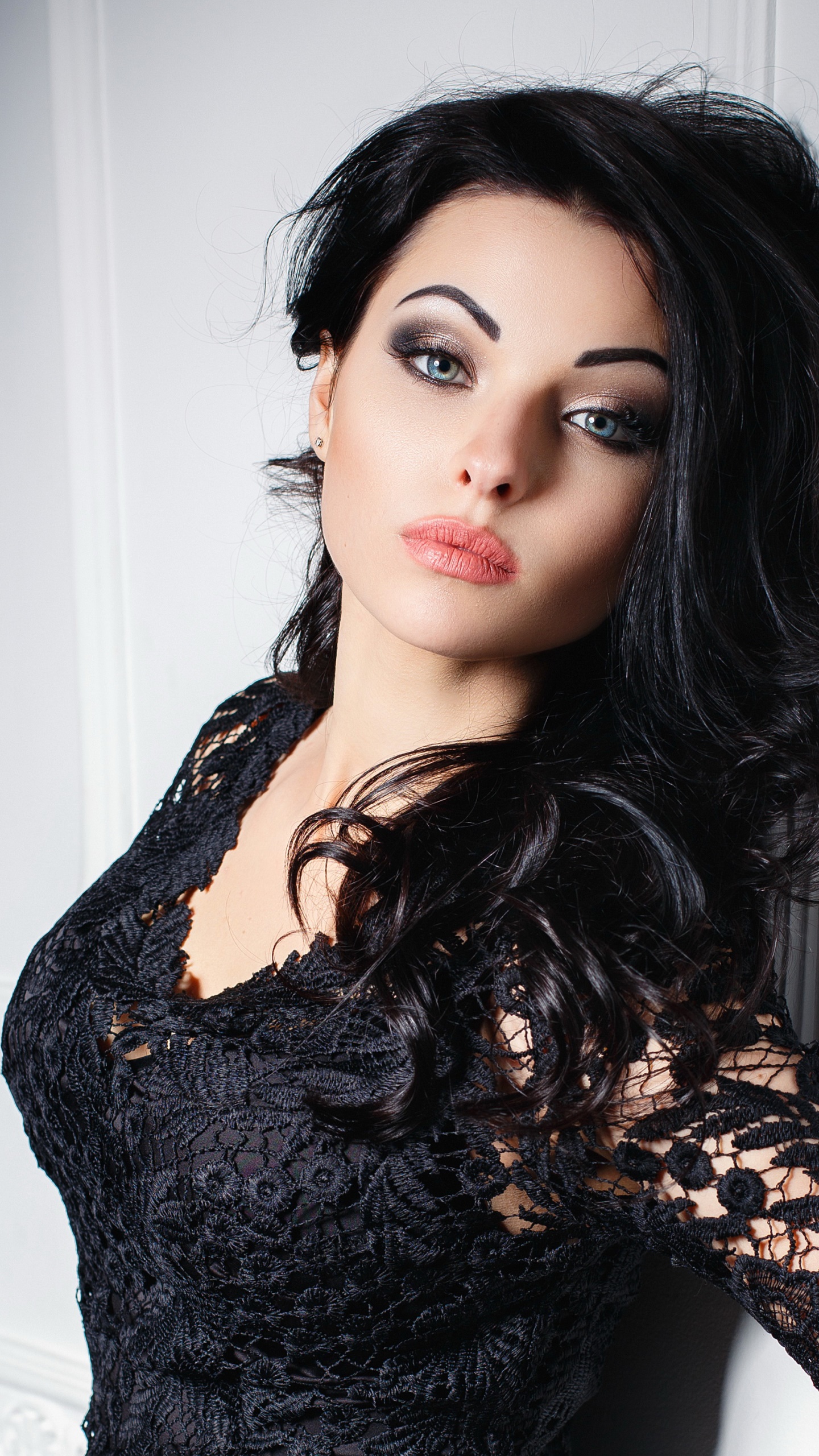 Women Model, Blue Eyes, 1440x2560, Phone HD Wallpaper