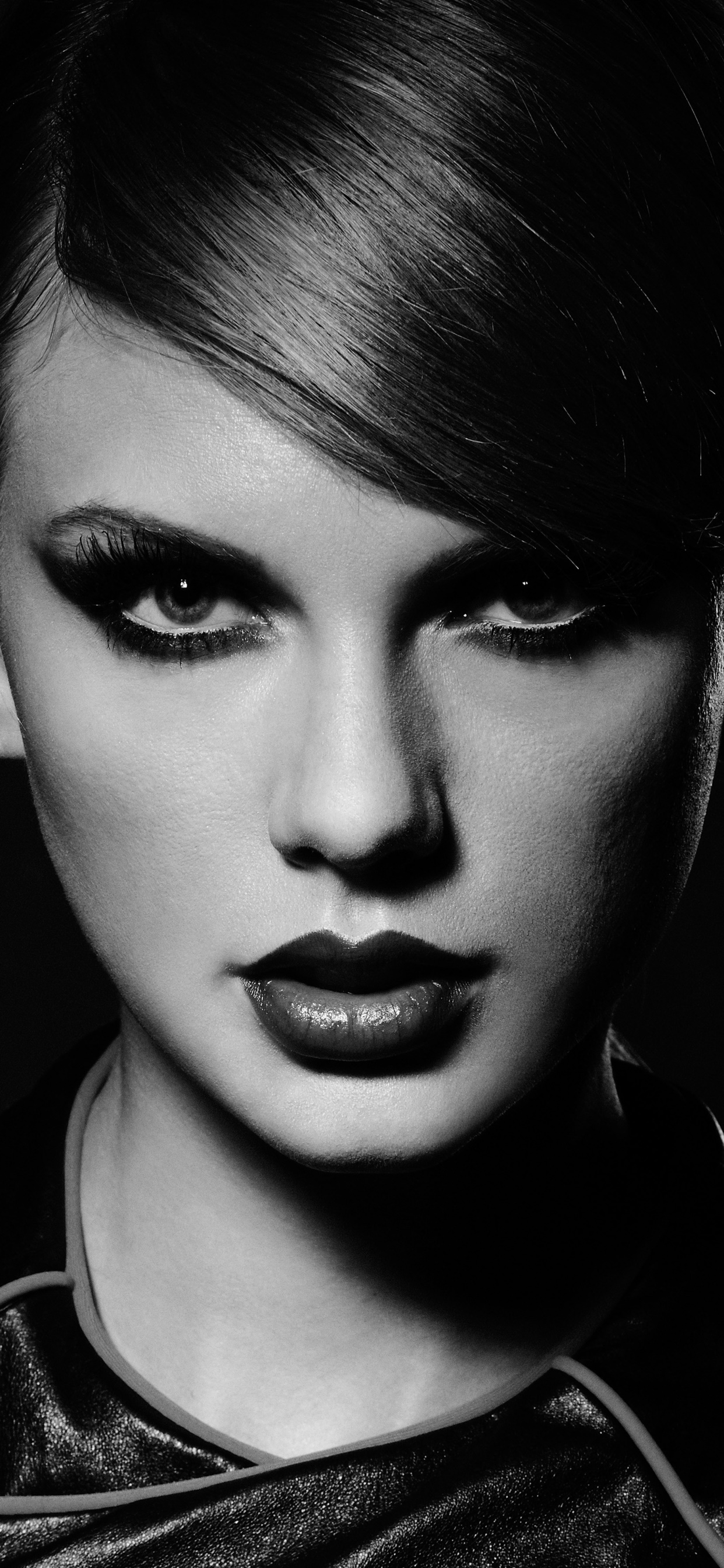 Music Taylor Swift, Monochrome, Black and White, Singer, Makeup, Face, 1242x2688, Phone HD Wallpaper