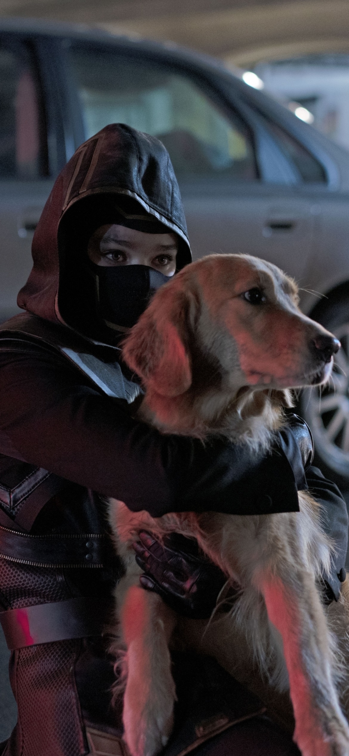 TV Show Hawkeye, Kate Bishop, Lucky The Pizza Dog, Hailee Steinfeld, 1170x2532, Phone HD Wallpaper