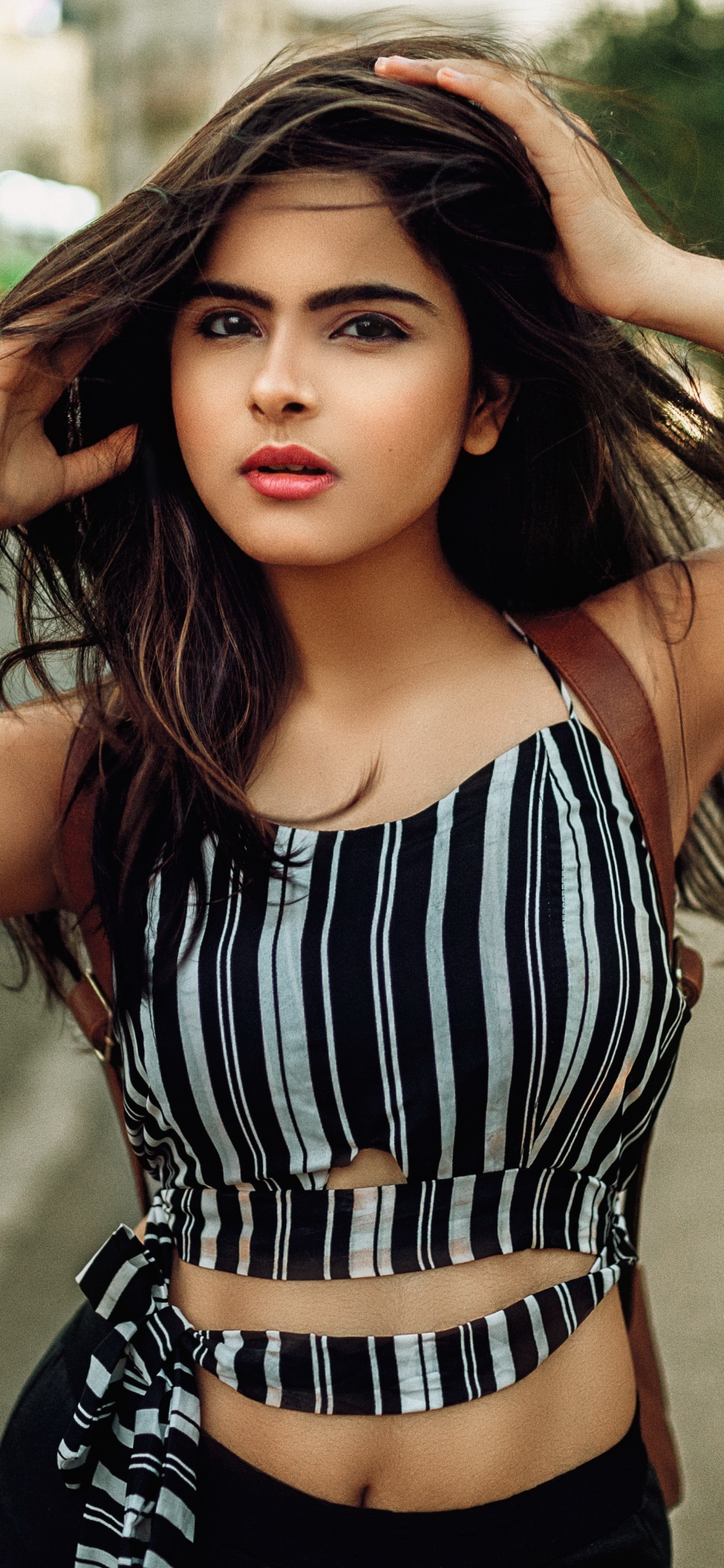 Women Model, Brunette, Brown Eyes, 1125x2436, Phone HD Wallpaper