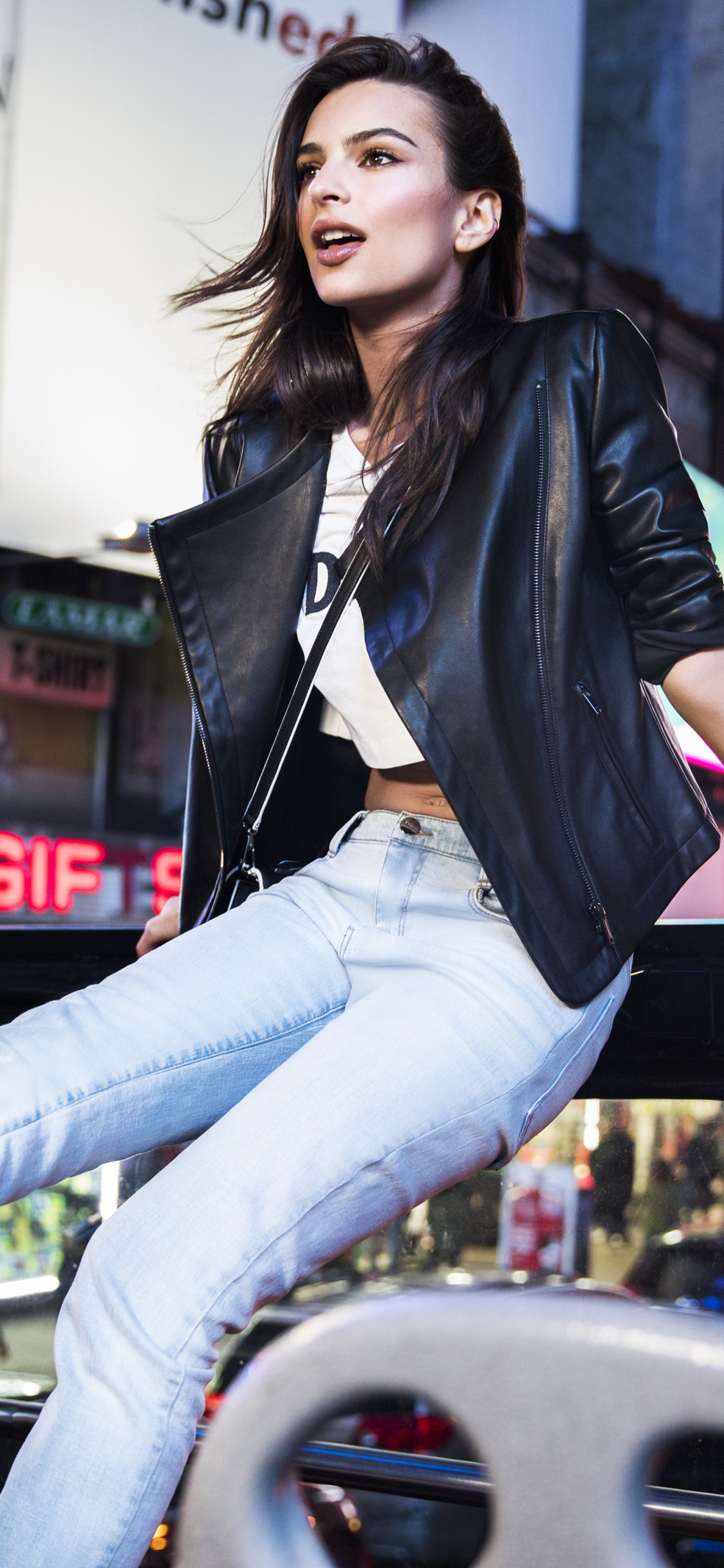 Celebrity Emily Ratajkowski, 1125x2436, Phone HD Wallpaper