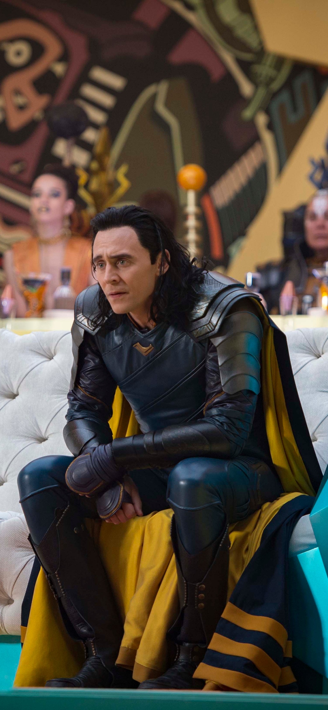 Movie Thor: Ragnarok, Loki (Marvel Comics), Tom Hiddleston, 1125x2436, Phone HD Wallpaper
