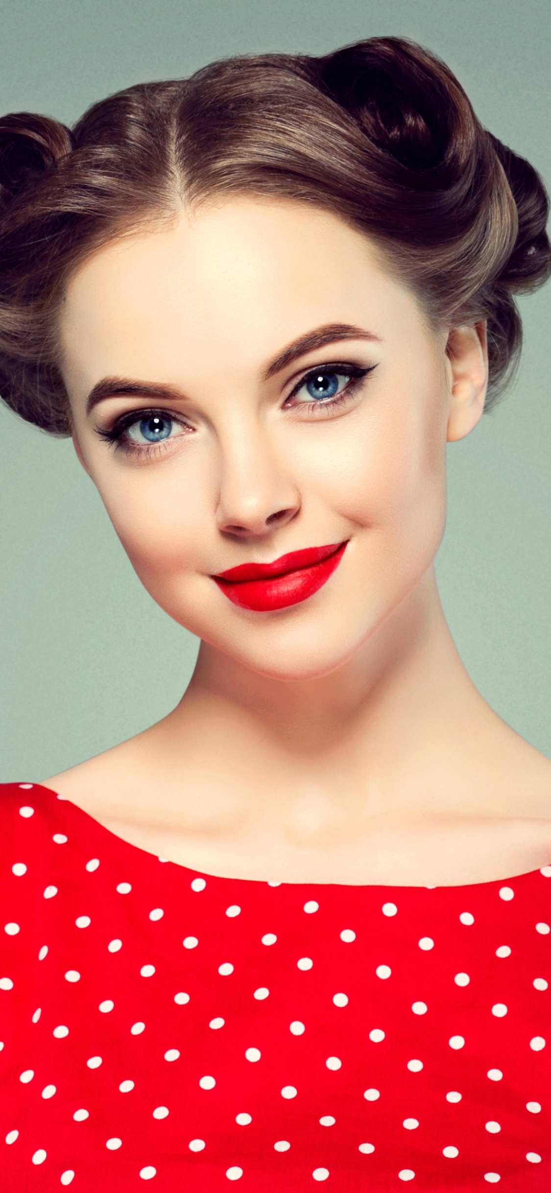 Women Model, Blue Eyes, Face, Lipstick, Brunette, 1125x2436, Phone HD Wallpaper