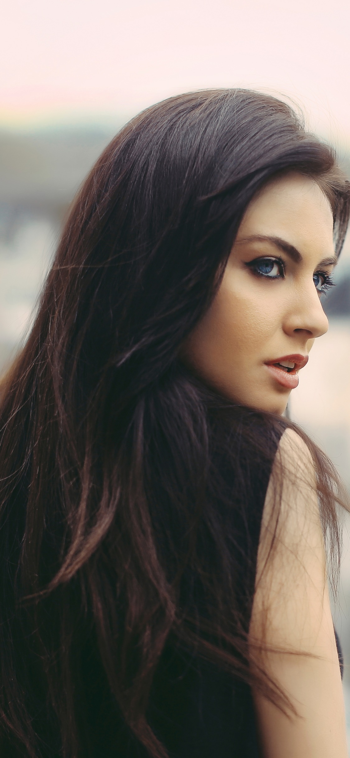Women Model, 1125x2436, Phone HD Wallpaper