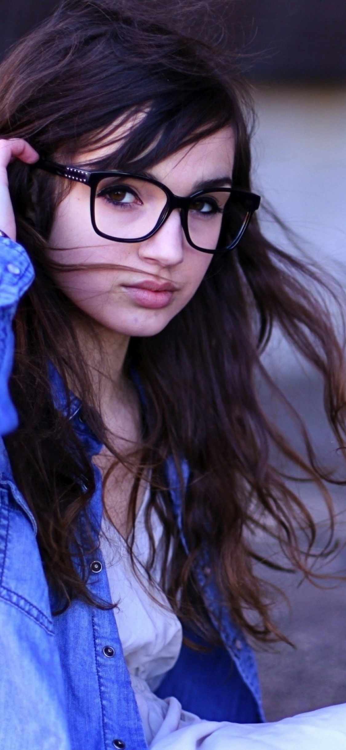 Women Model, Brunette, Glasses, 1125x2436, Phone HD Wallpaper