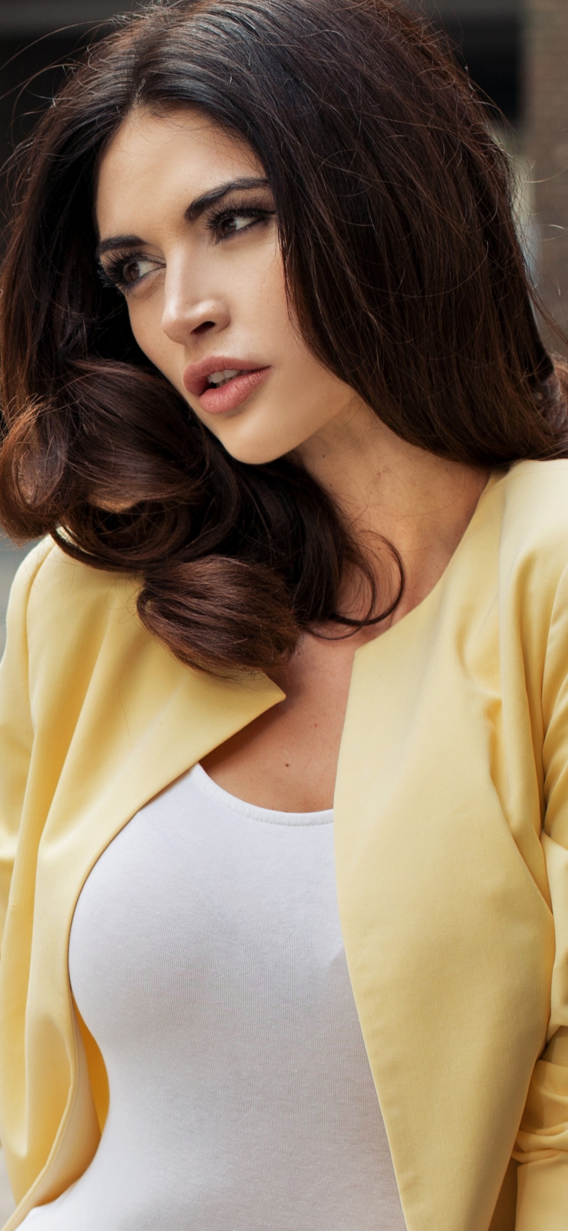 Women Model, 1125x2436, Phone HD Wallpaper