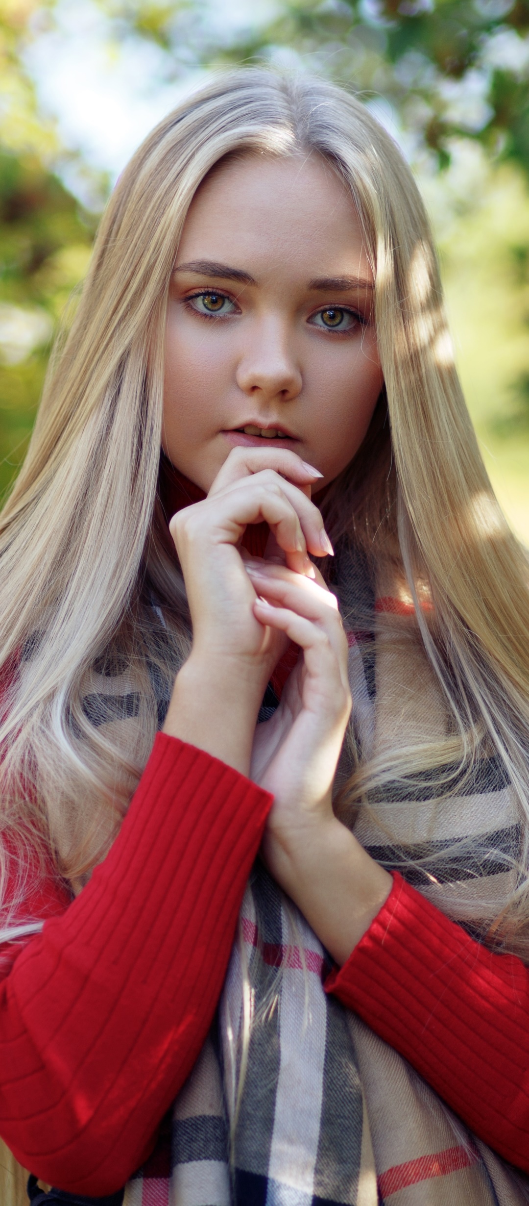 Women Model, Depth Of Field, Blonde, Long Hair, 1080x2460, Phone HD Wallpaper