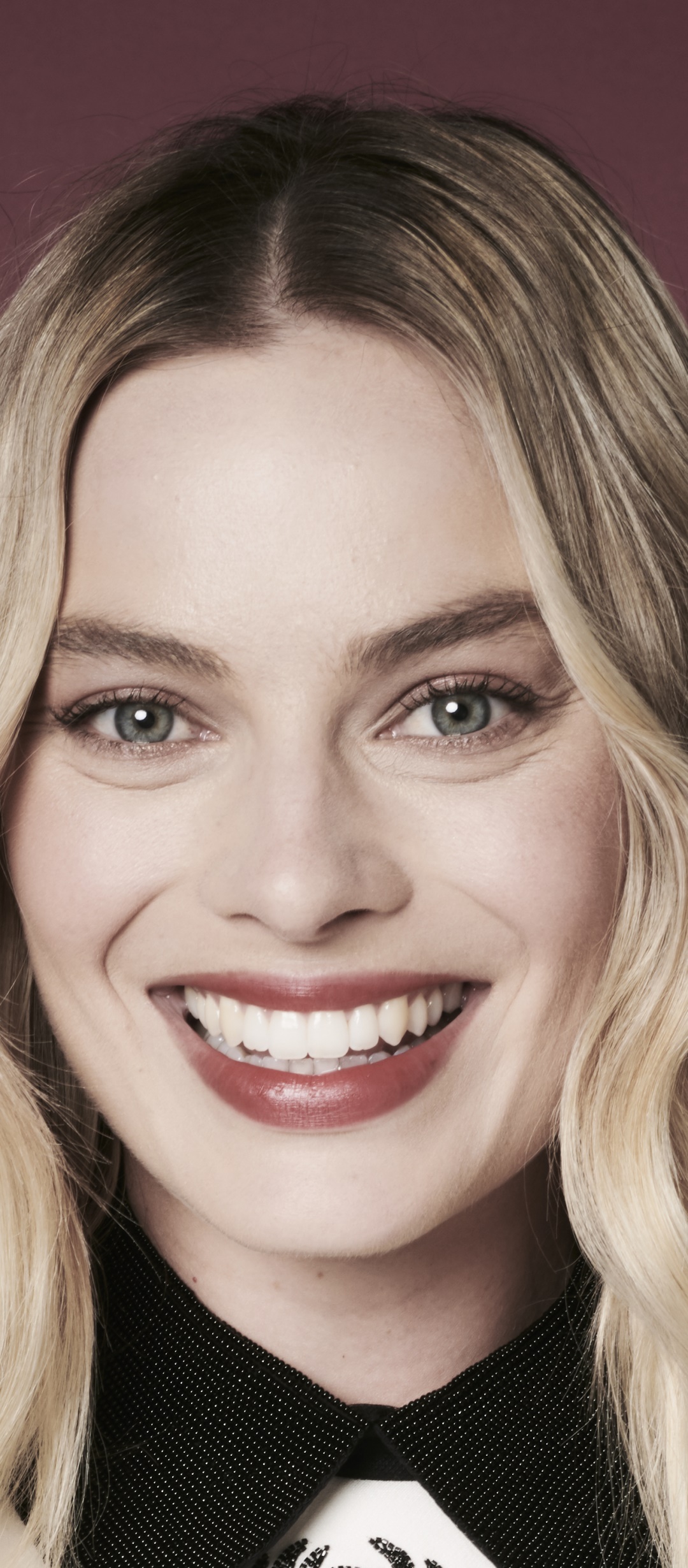 Celebrity Margot Robbie, Smile, Blonde, Actress, 1080x2460, Phone HD Wallpaper