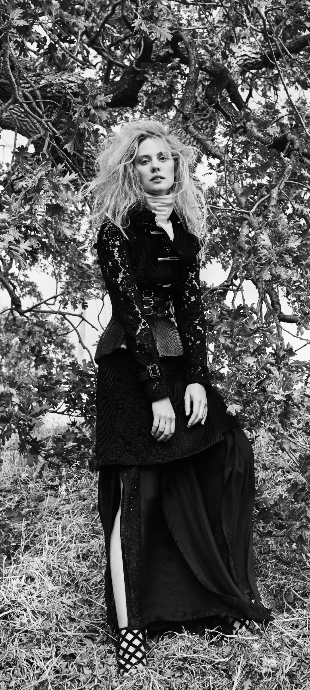 Celebrity Deborah Ann Woll, Black and White, Monochrome, 1080x2400, Phone HD Wallpaper
