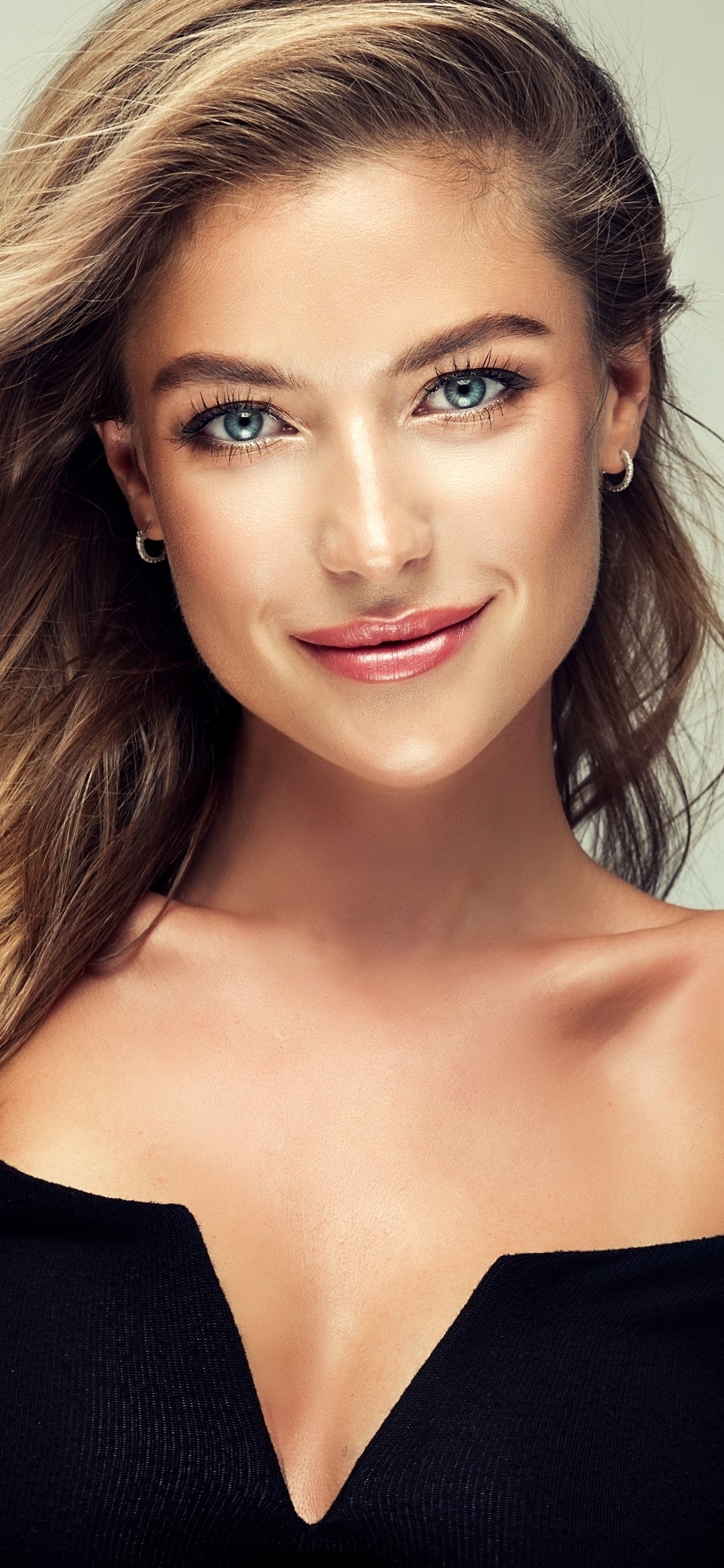 Women Model, Blue Eyes, 1080x2340, Phone HD Wallpaper