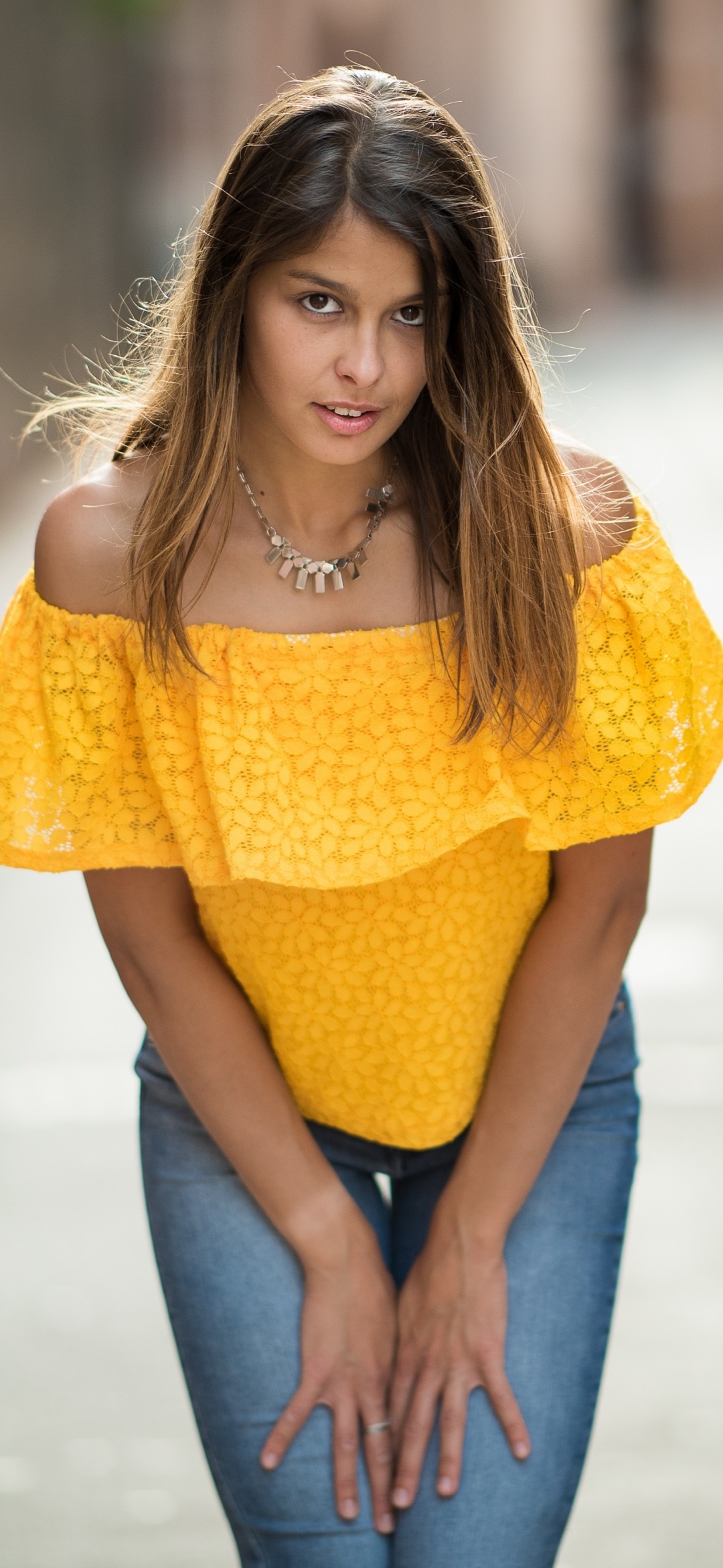 Women Model, Brunette, Necklace, 1080x2340, Phone HD Wallpaper