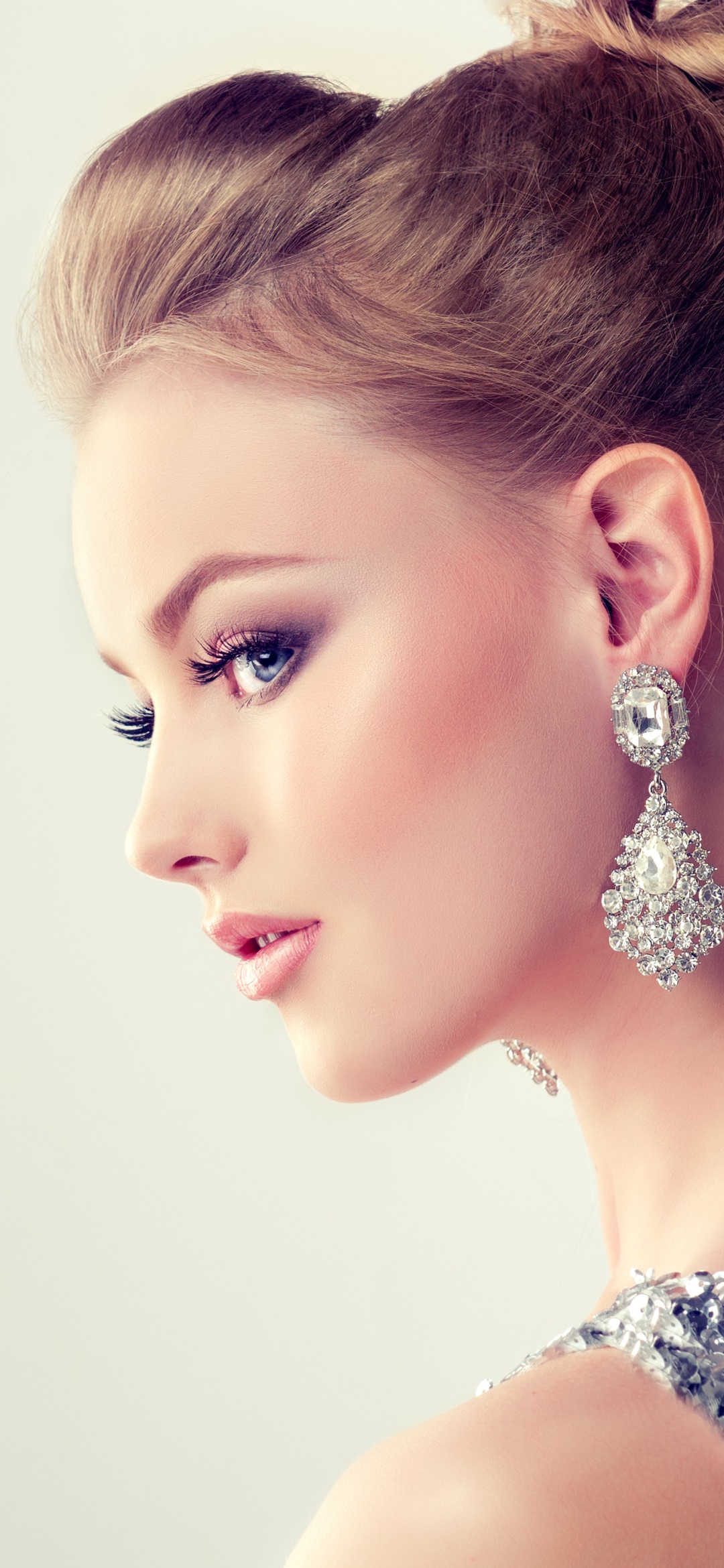 Women Model, Face, Earrings, 1080x2340, Phone HD Wallpaper