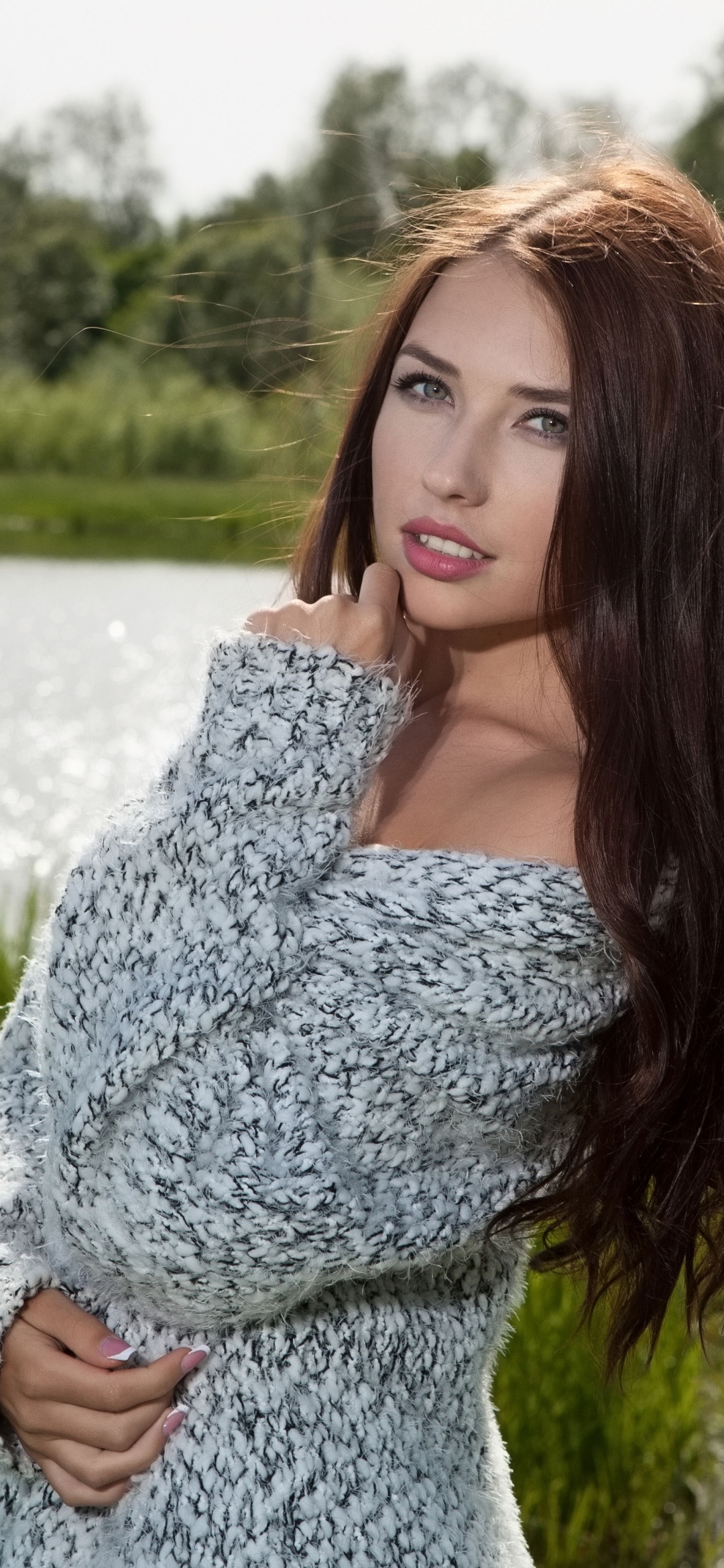 Women Model, Brunette, Long Hair, 1080x2340, Phone HD Wallpaper