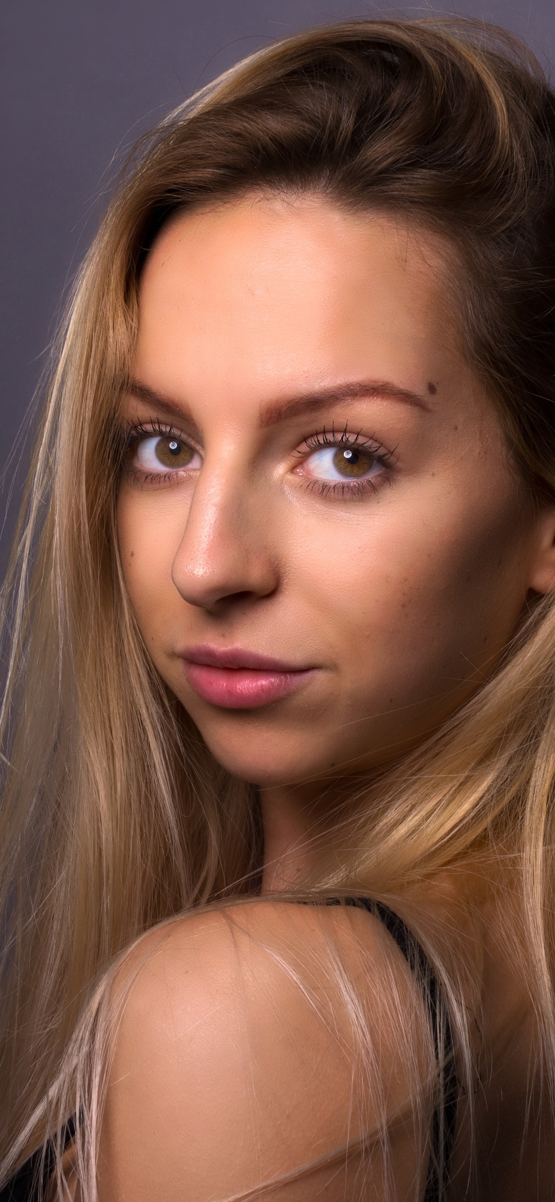 Women Model, Face, Blonde, Hazel Eyes, 1080x2340, Phone HD Wallpaper