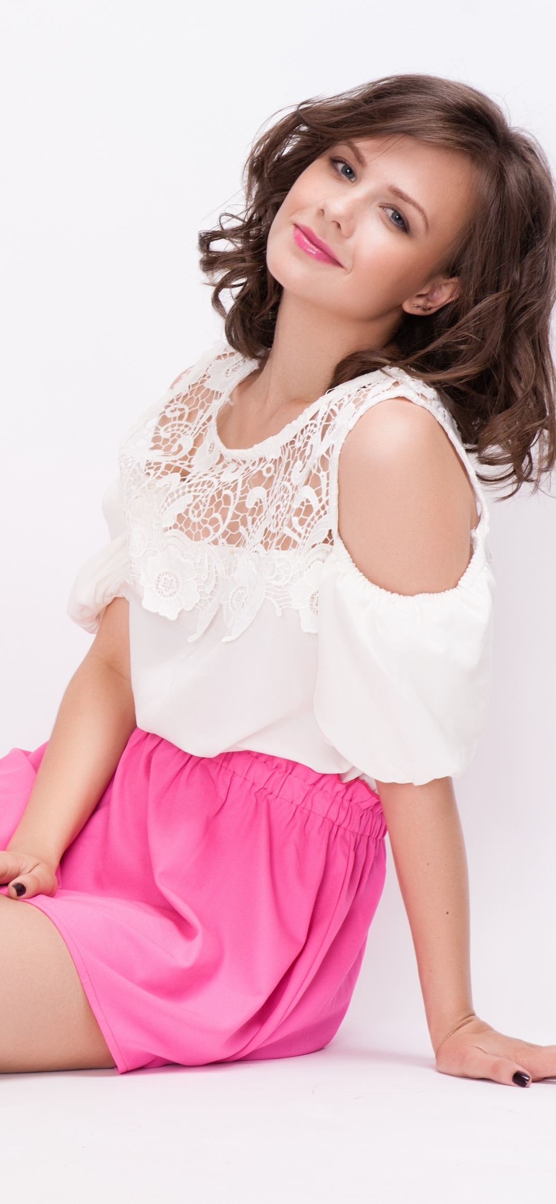 Women Model, Elena Kharichkina, Brunette, 1080x2340, Phone HD Wallpaper