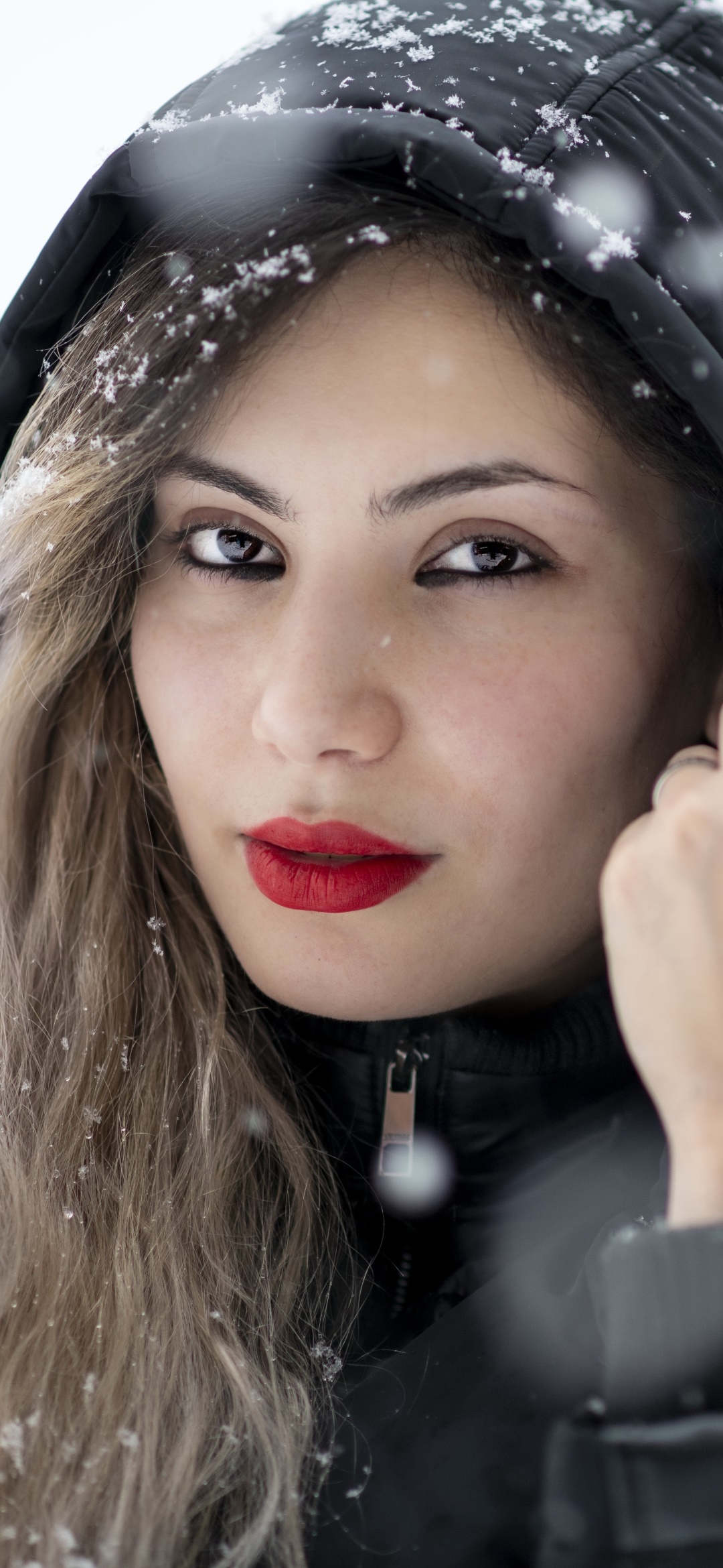Women Model, Brown Eyes, Lipstick, 1080x2340, Phone HD Wallpaper