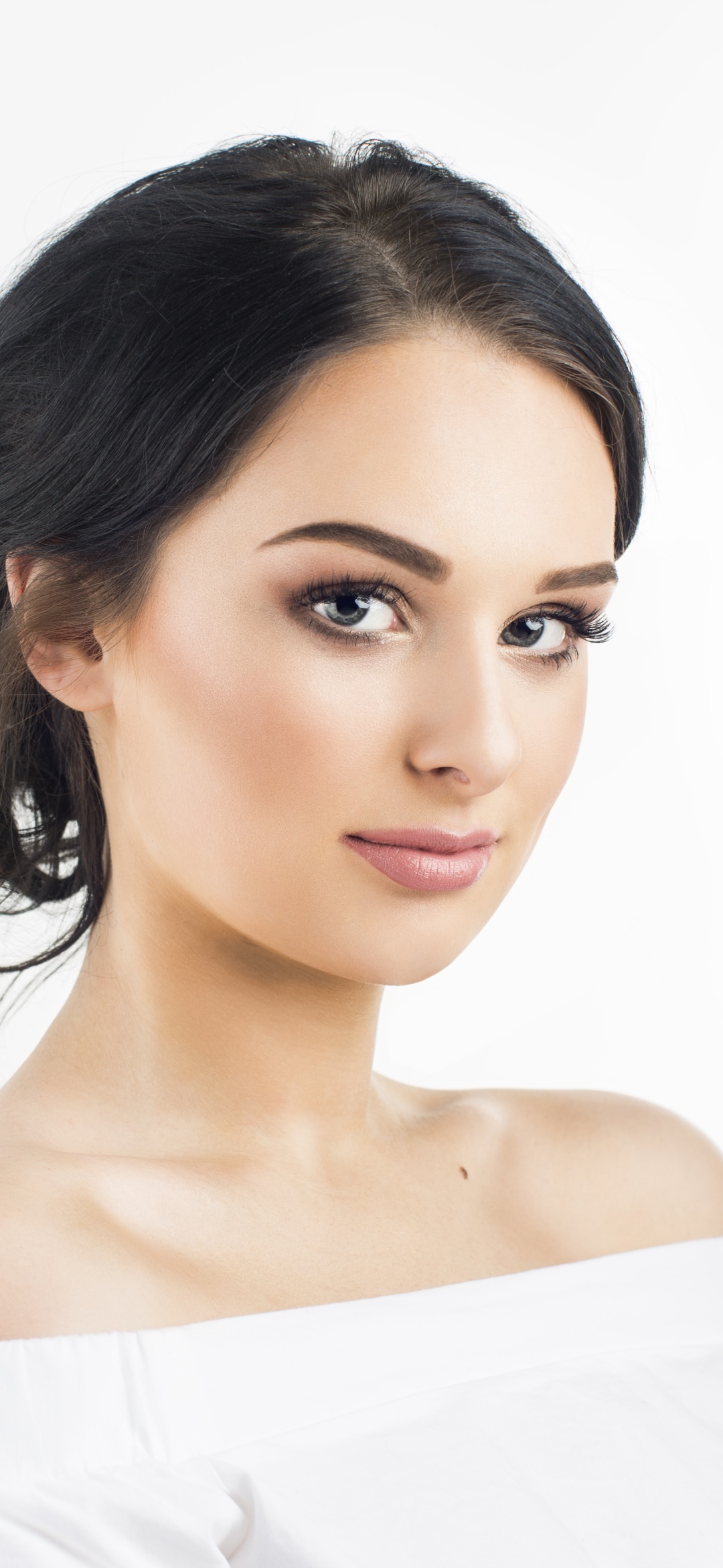 Women Model, Face, Brunette, 1080x2340, Phone HD Wallpaper