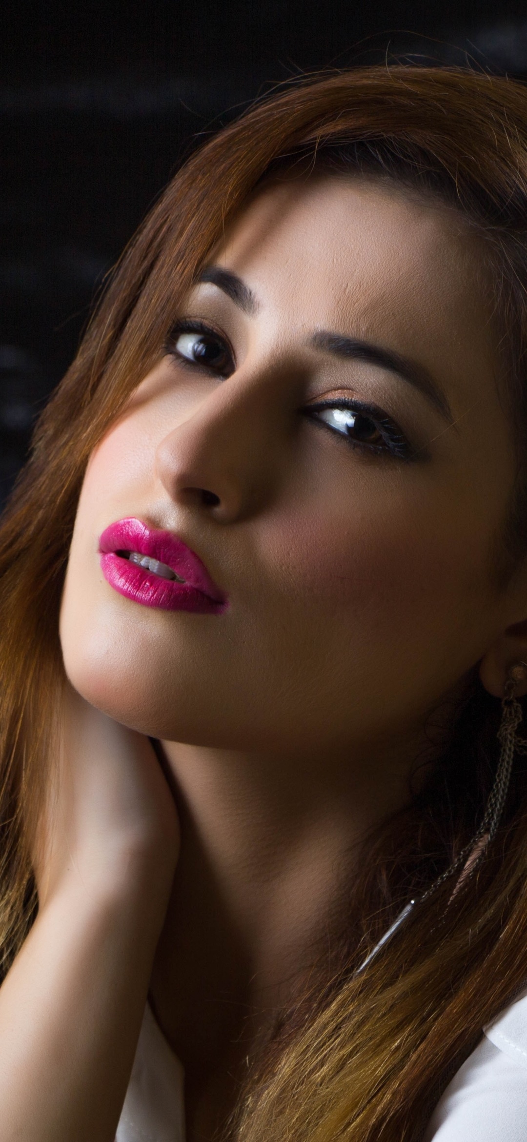 Women Model, Brunette, Lipstick, 1080x2340, Phone HD Wallpaper