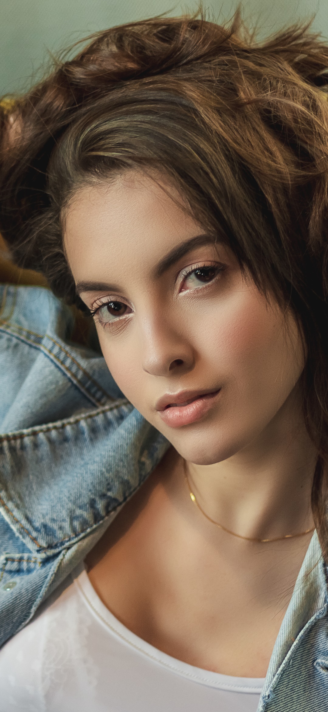 Women Model, Brunette, 1080x2340, Phone HD Wallpaper