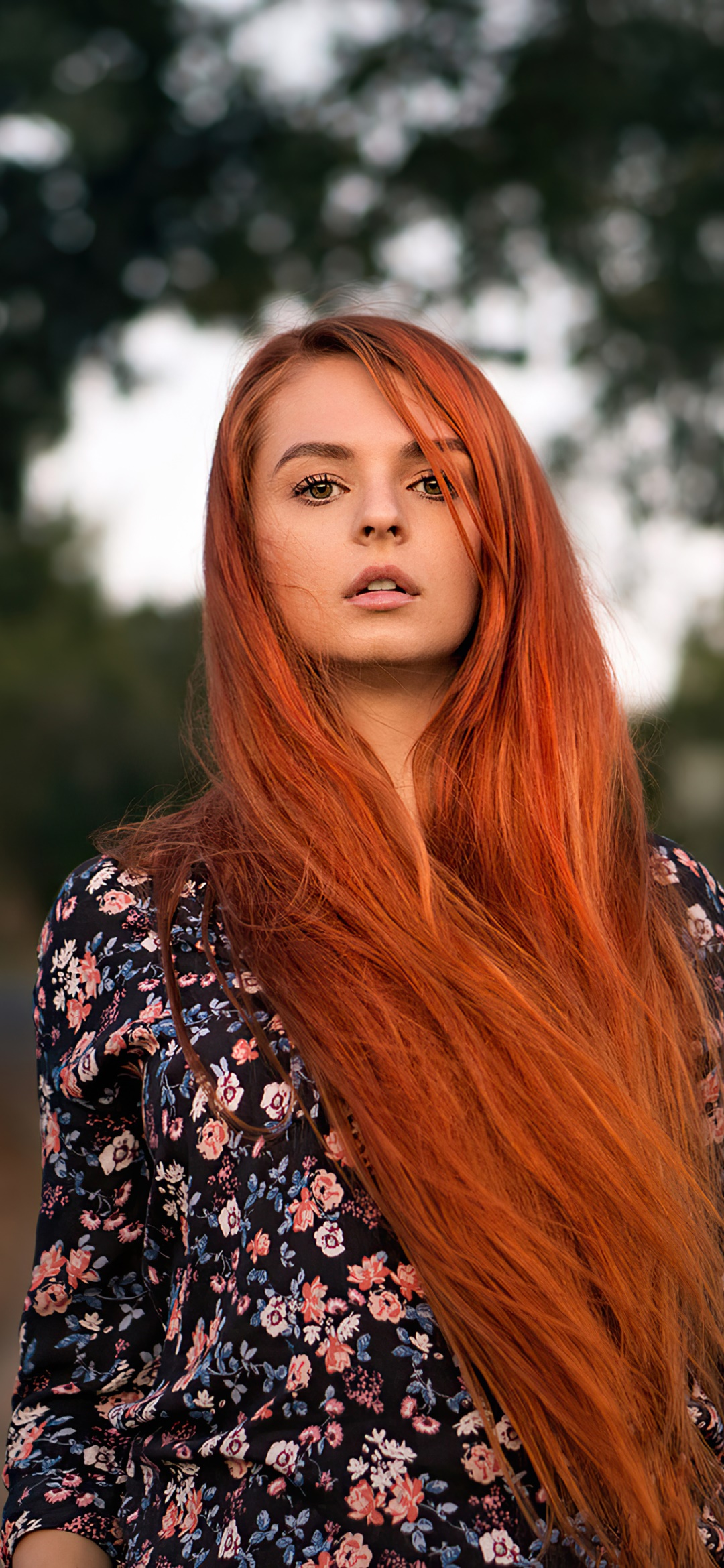 Women Model, Redhead, Long Hair, Depth Of Field, 1080x2340, Phone HD Wallpaper