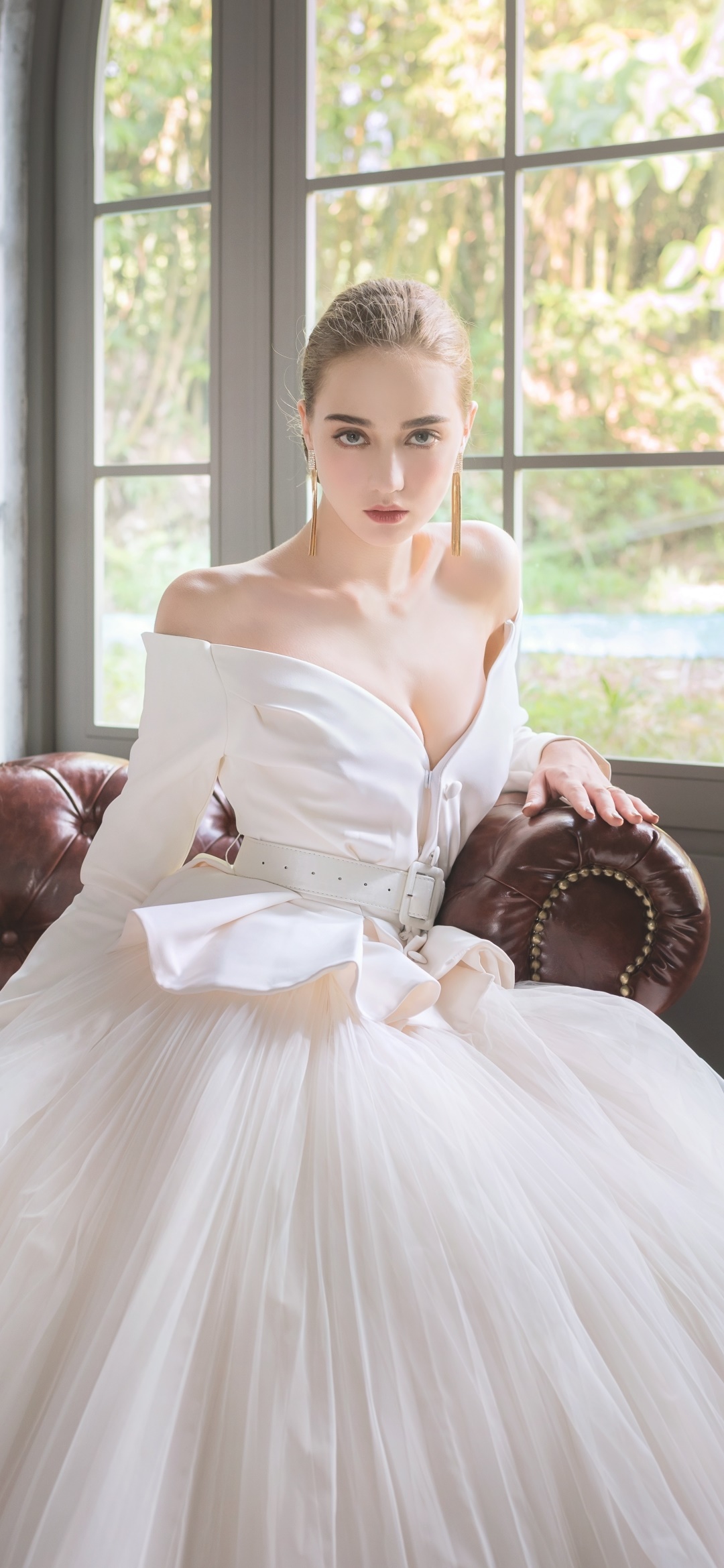 Women Model, Blonde, Earrings, White Dress, 1080x2340, Phone HD Wallpaper
