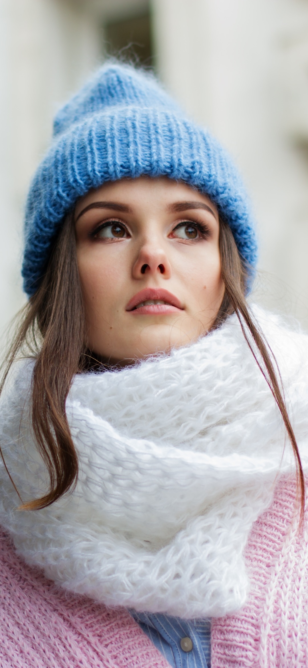 Women Model, Scarf, Hat, 1080x2340, Phone HD Wallpaper