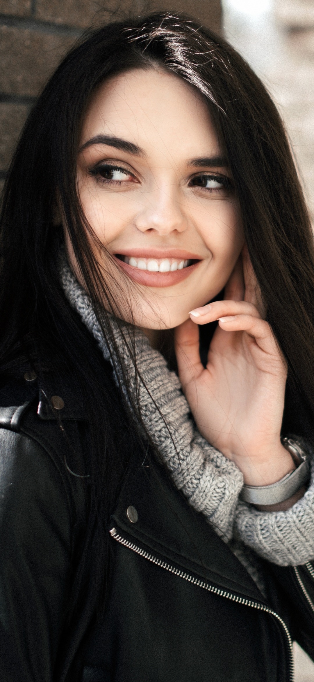 Women Model, Black Hair, Smile, 1080x2340, Phone HD Wallpaper