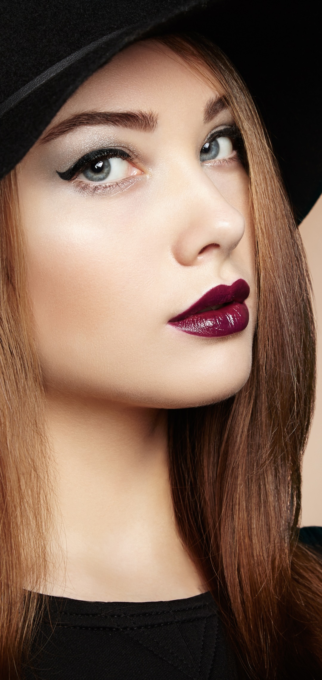 Women Model, Blue Eyes, Hat, Close-up, Brunette, Lipstick, 1080x2280, Phone HD Wallpaper