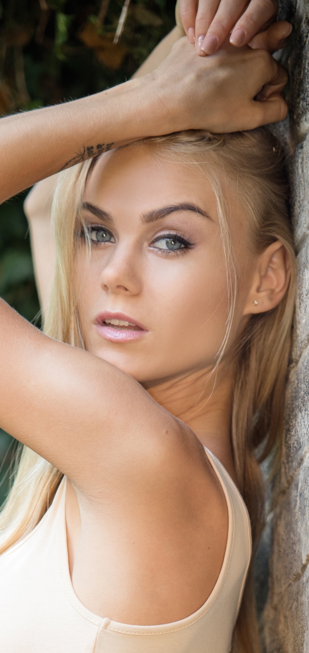 Women Model, 1080x2280, Phone HD Wallpaper