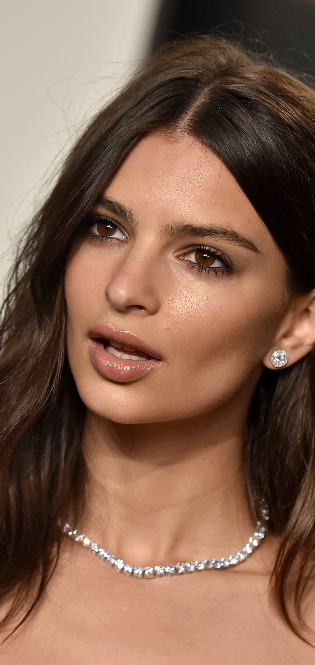 Celebrity Emily Ratajkowski, 1080x2280, Phone HD Wallpaper