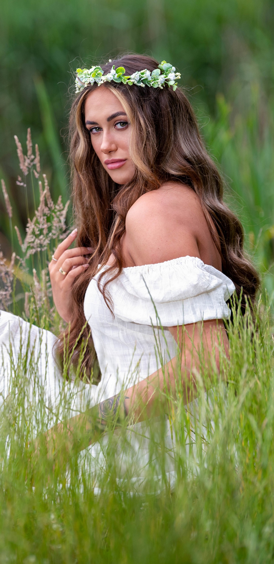 Women Model, Long Hair, Brunette, 1080x2220, Phone HD Wallpaper