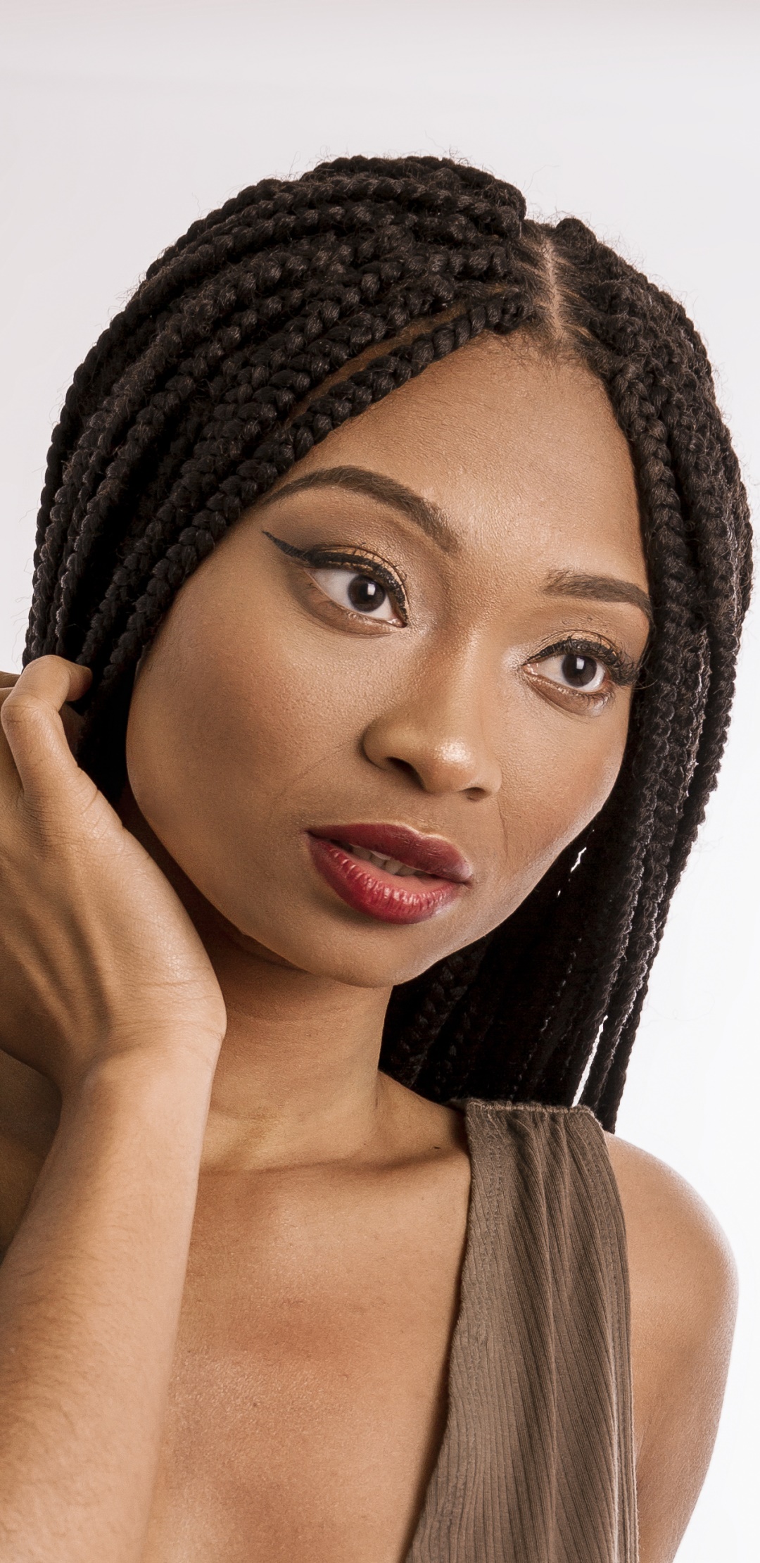 Women Model, Brown Eyes, Black Hair, 1080x2220, Phone HD Wallpaper
