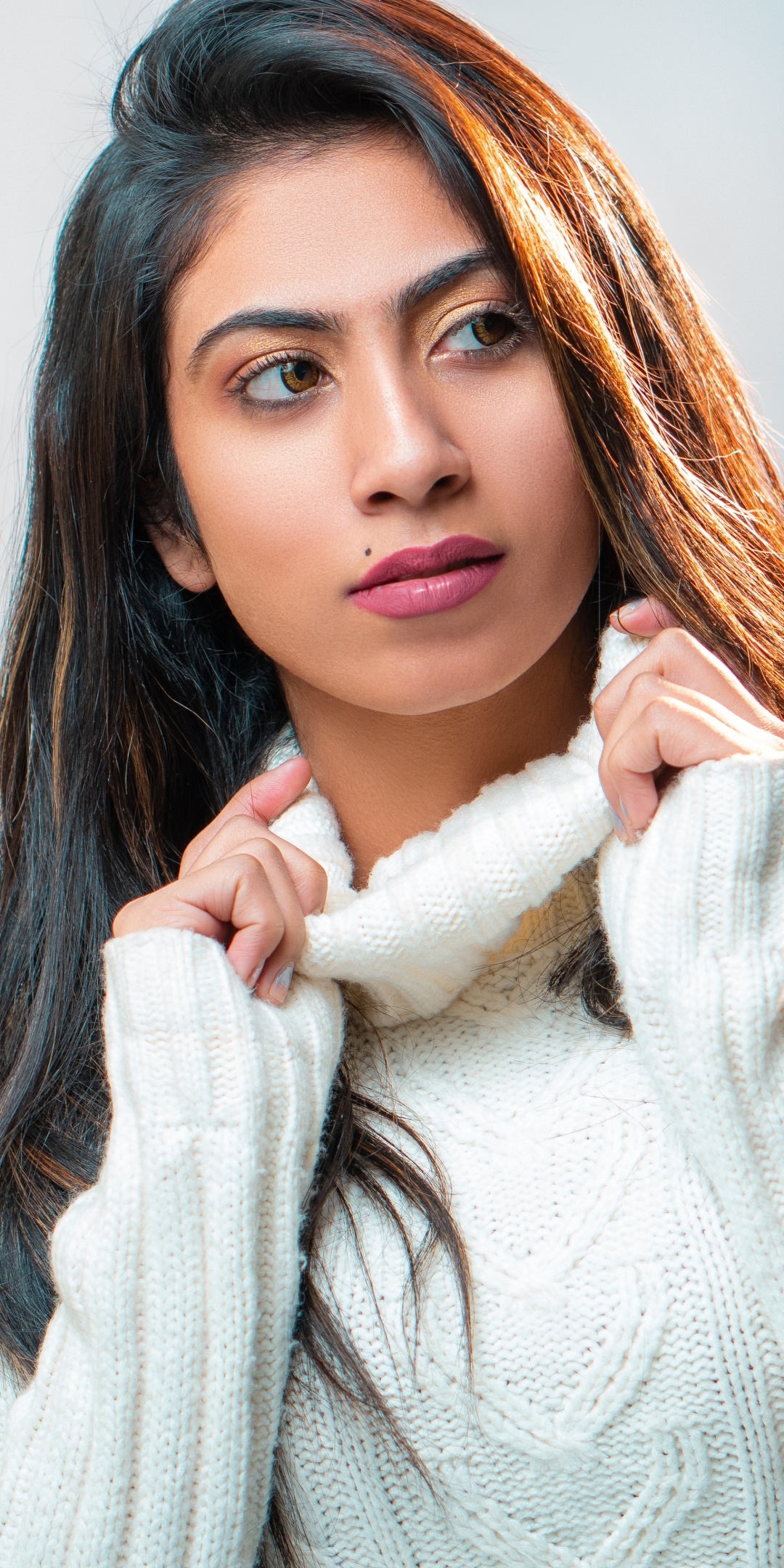 Women Model, Lipstick, Brunette, 1080x2160, Phone HD Wallpaper