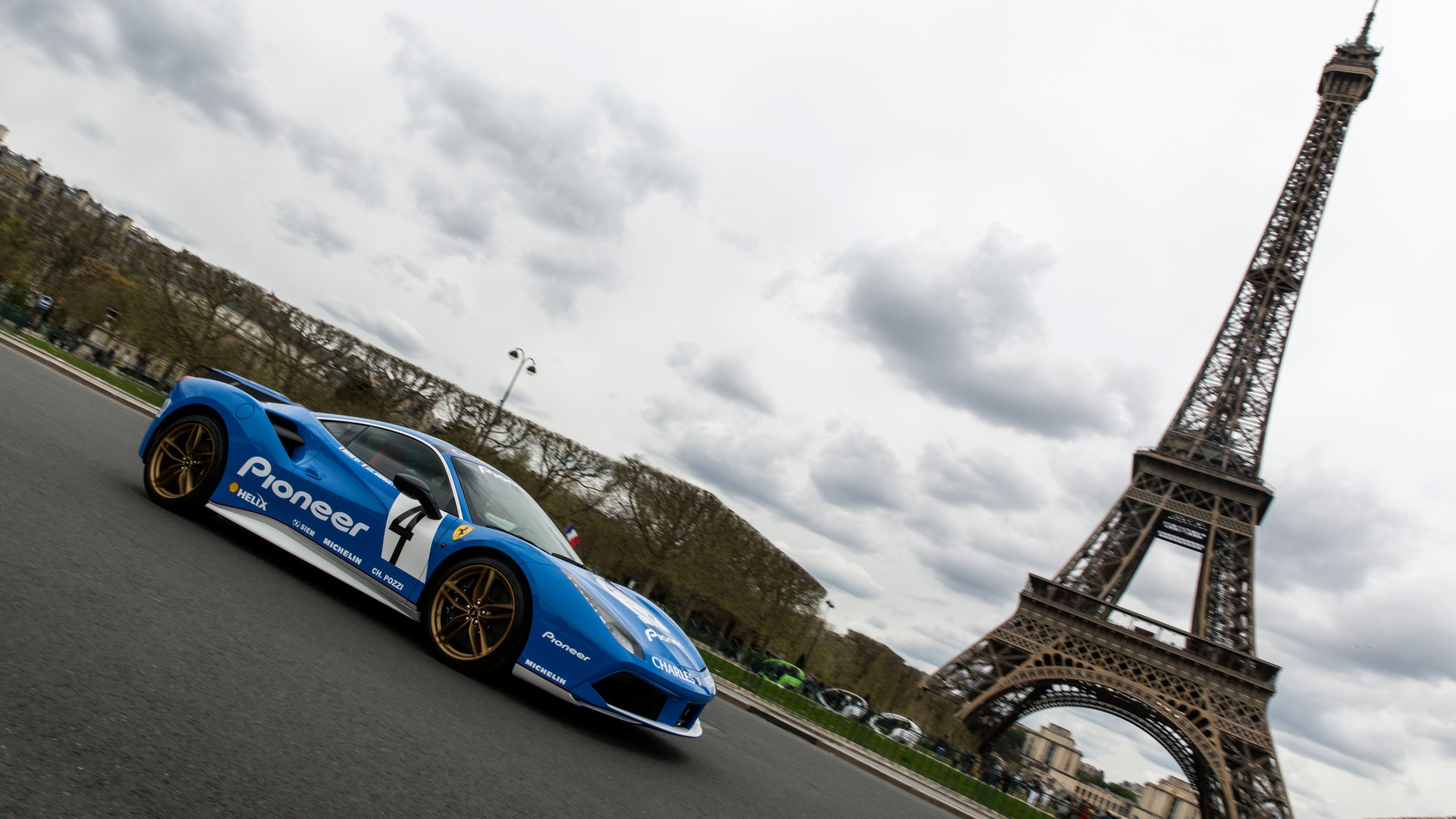 Ferrari 488 GTB Tailor Made Hommage to the 308 Gr4, blue, Eiffel Tower, Paris, HD Wallpaper