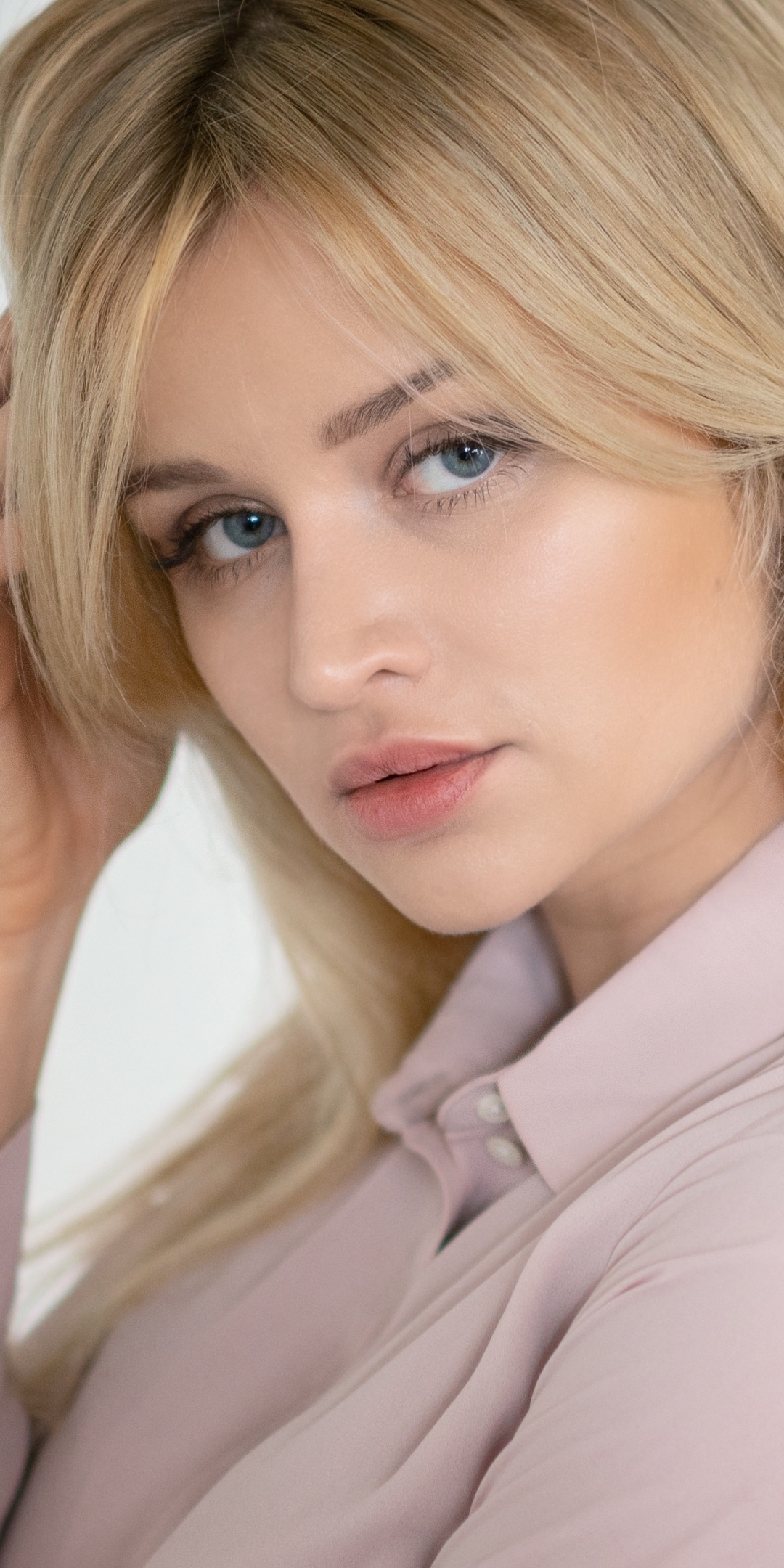 Women Model, Blonde, Blue Eyes, 1080x2160, Phone HD Wallpaper
