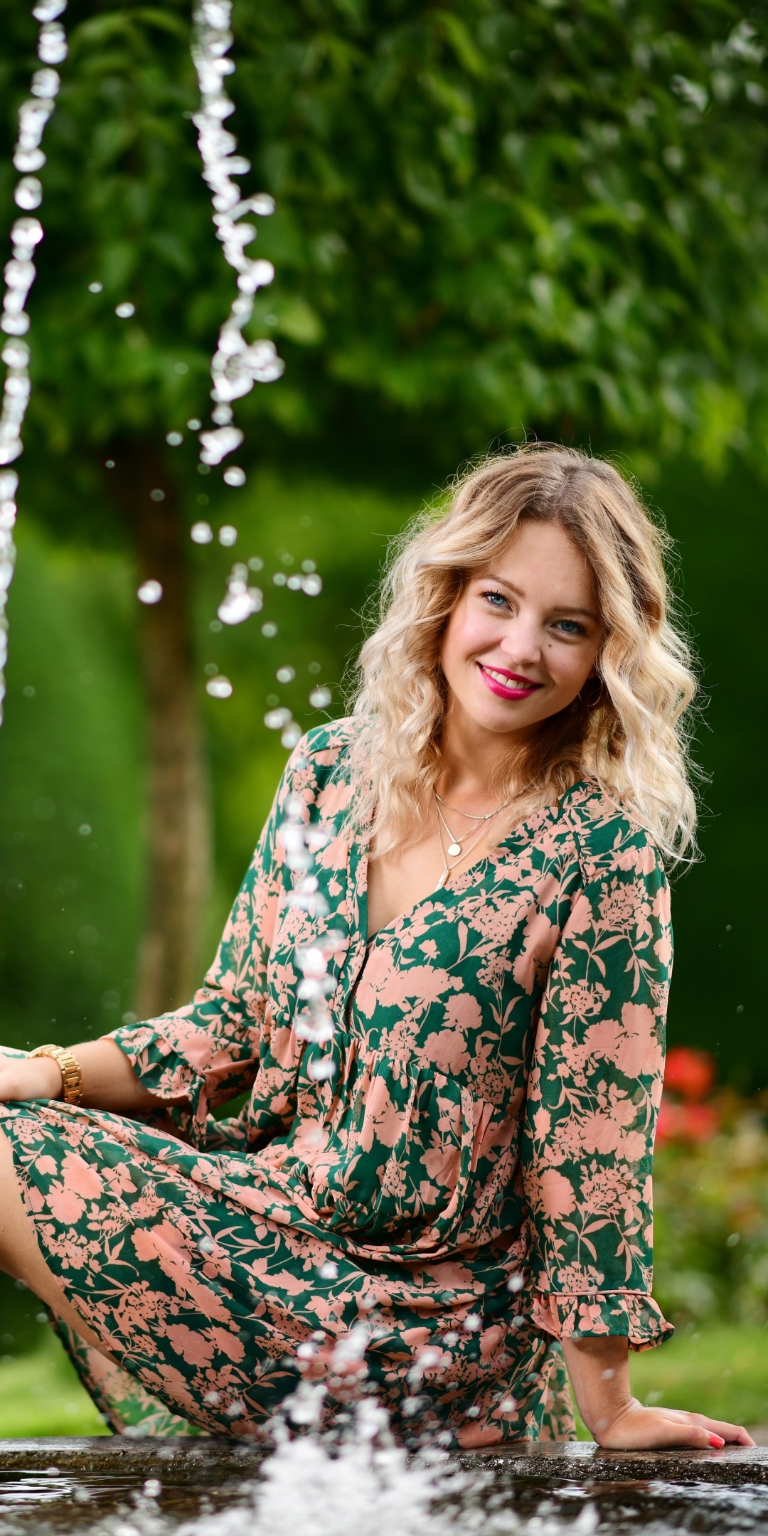 Women Model, Dress, Lipstick, Blonde, Blue Eyes, Depth Of Field, 1080x2160, Phone HD Wallpaper
