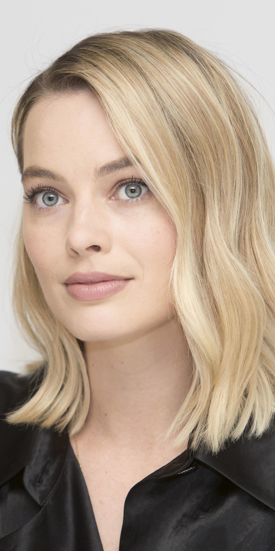 Celebrity Margot Robbie, Blonde, 1080x2160, Phone HD Wallpaper