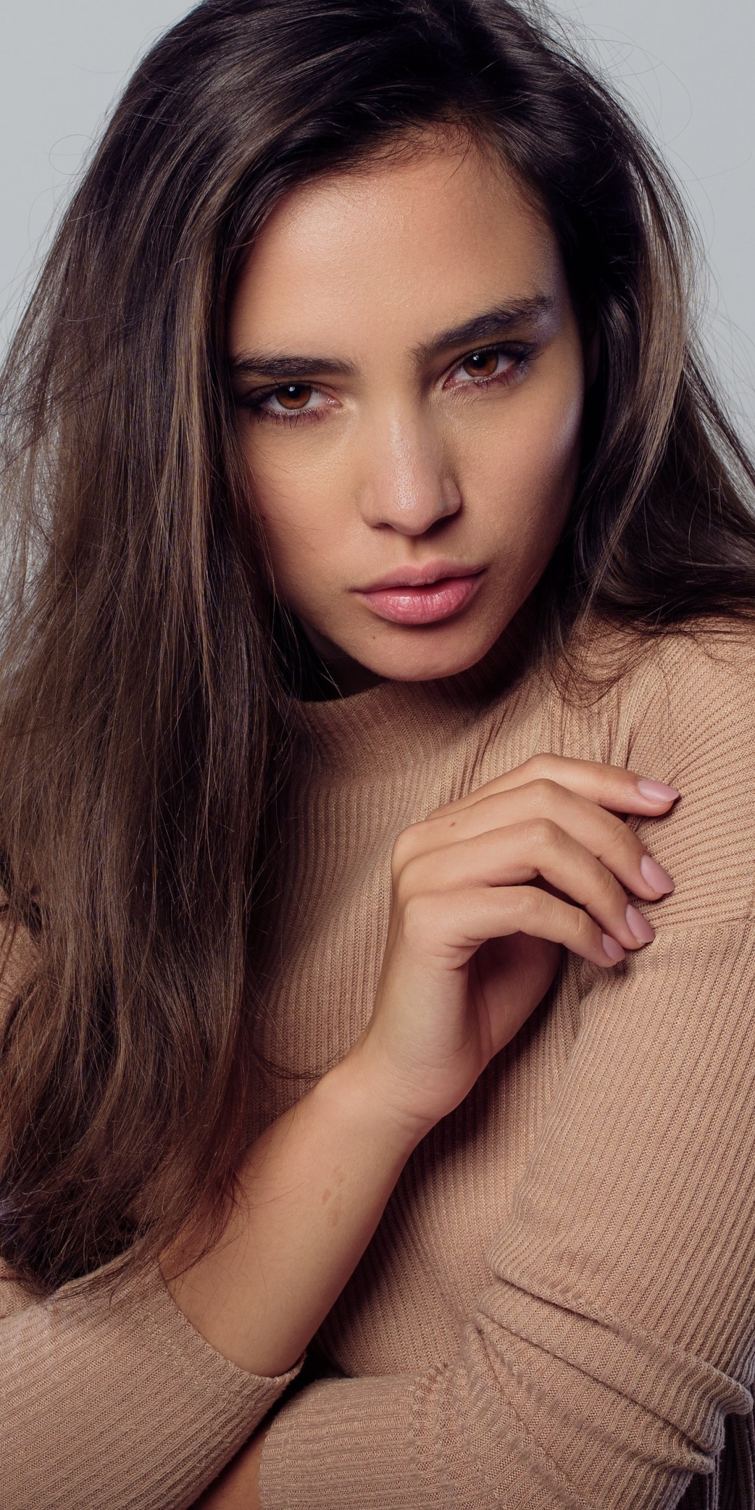 Women Model, Brunette, Brown Eyes, 1080x2160, Phone HD Wallpaper
