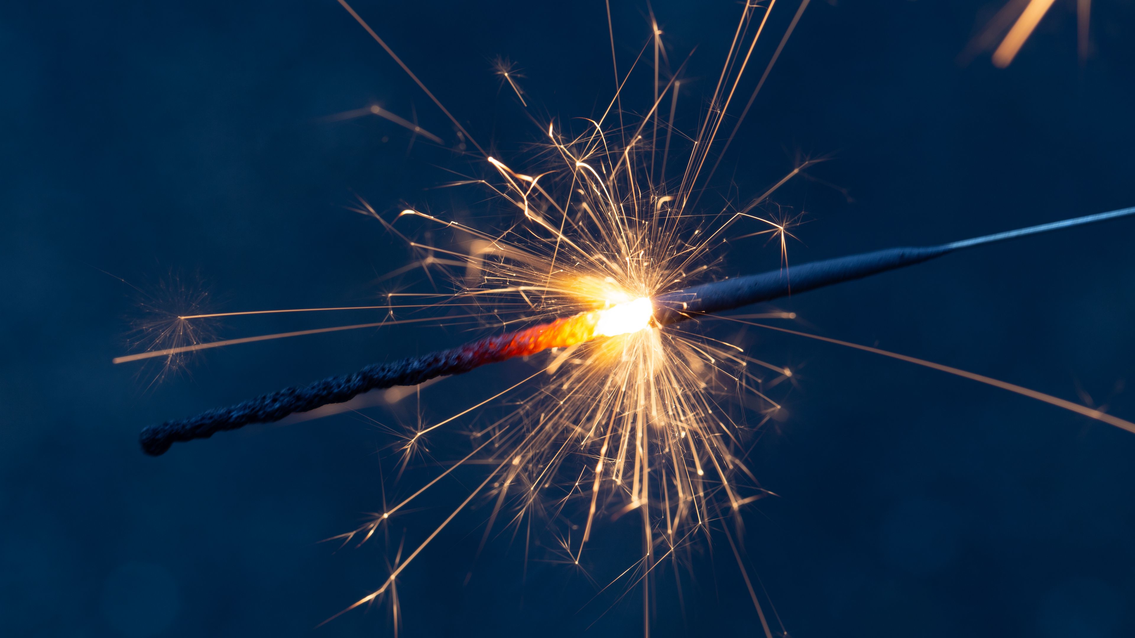 sparkler, sparks, holiday, 4k, HD Wallpaper