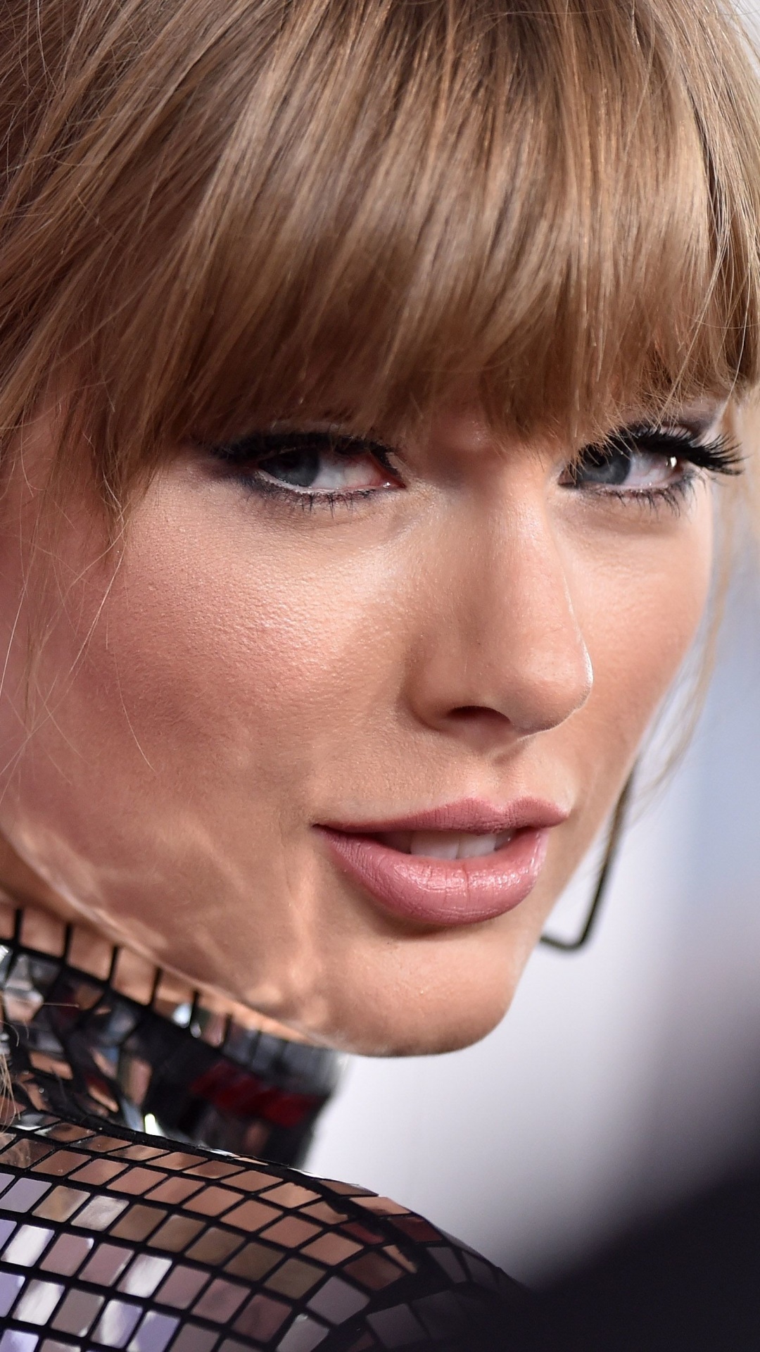 Music Taylor Swift, Blonde, Face, Blue Eyes, Lipstick, American, 1080x1920, Phone HD Wallpaper
