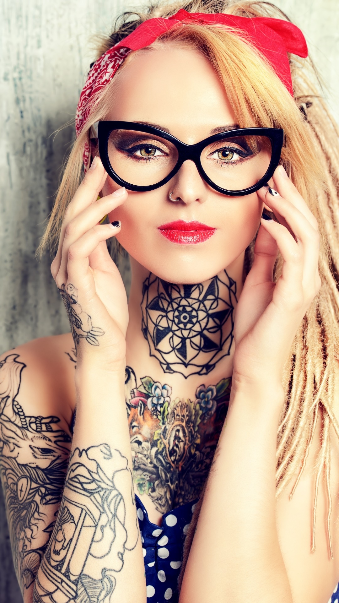 Women Tattoo, Model, Blonde, Lipstick, Glasses, 1080x1920, Phone HD Wallpaper