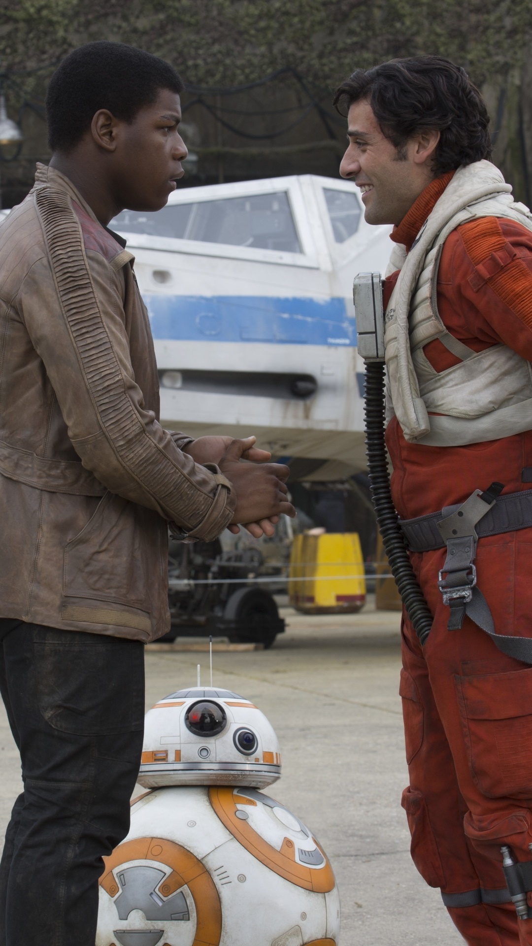 Movie Star Wars Episode VII: The Force Awakens, John Boyega, Poe Dameron, BB-8, Finn (Star Wars), Oscar Isaac, 1080x1920, Phone HD Wallpaper