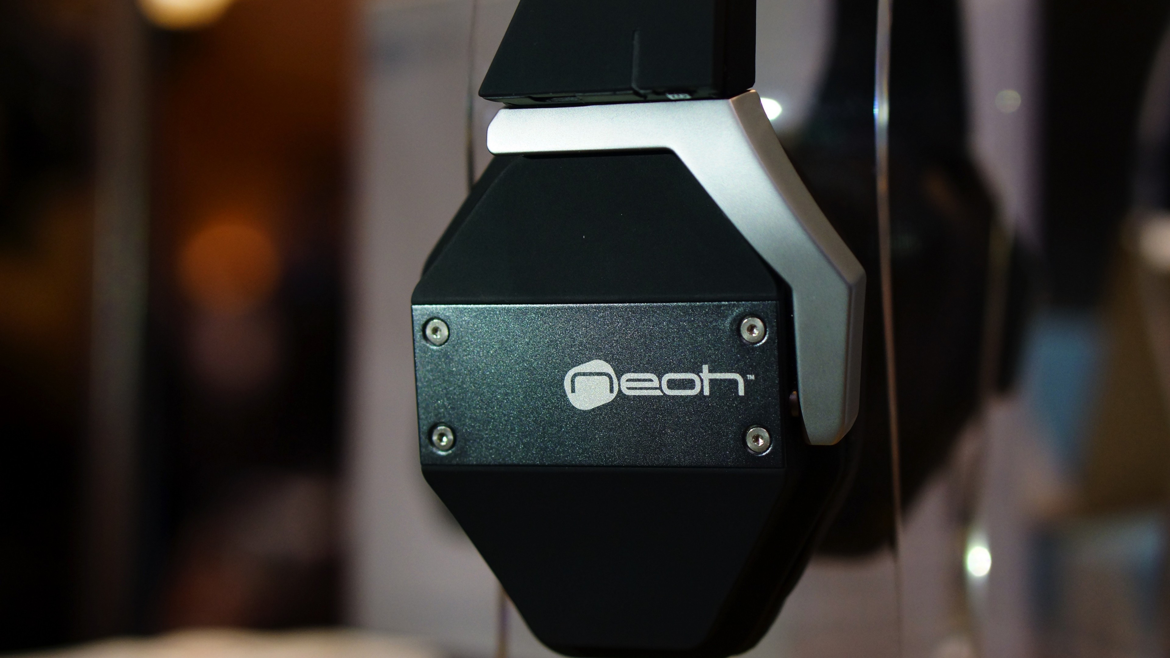 Neoh Headphones, Hi-Tech News 2015, Head Tracking Headphones, 3D sound, Hi-Fi sound quality, motion detector headphones, HD Wallpaper