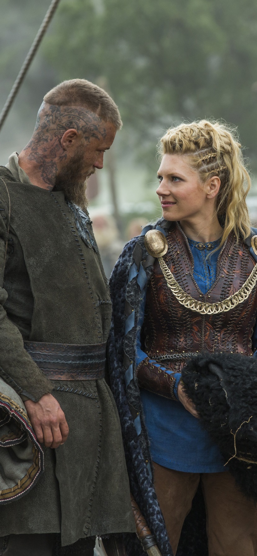 TV Show Vikings, Ragnar Lothbrok, Katheryn Winnick, Lagertha (Vikings), 828x1792, Phone HD Wallpaper