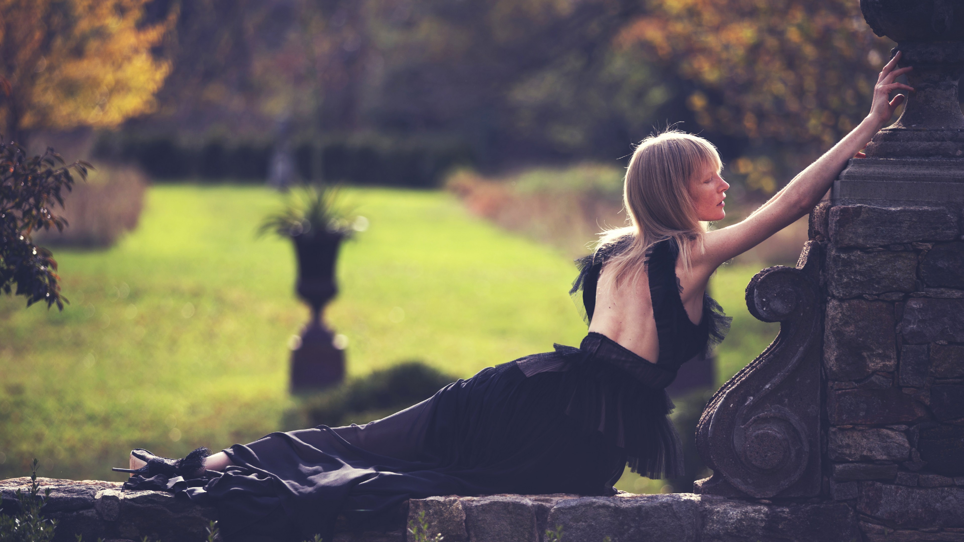 Kirsten Owen, Top Fashion Models 2015, model, dress, garden, HD Wallpaper
