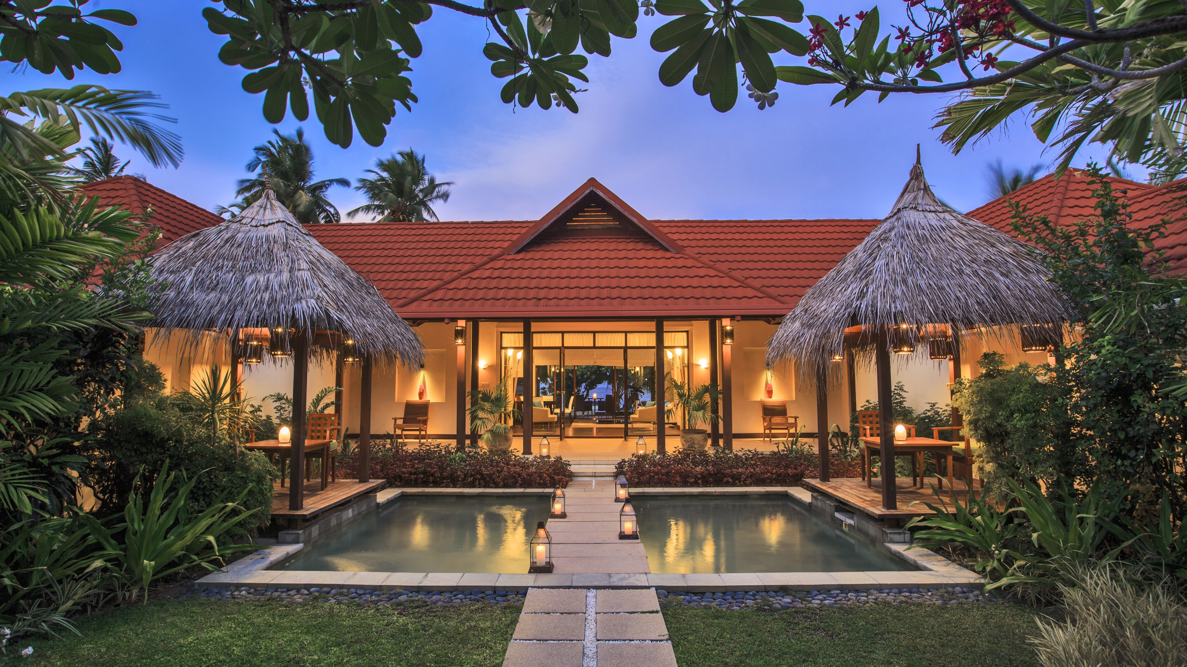 Kurumba Maldives, Best Hotels of 2017, tourism, travel, resort, vacation, pool, HD Wallpaper
