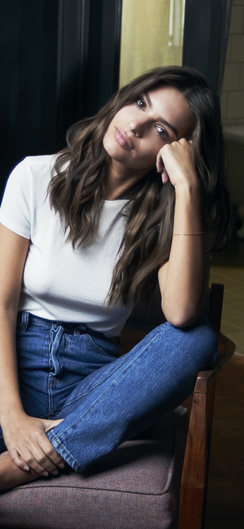 Celebrity Emily Ratajkowski, Brunette, American, Model, Long Hair, 828x1792, Phone HD Wallpaper